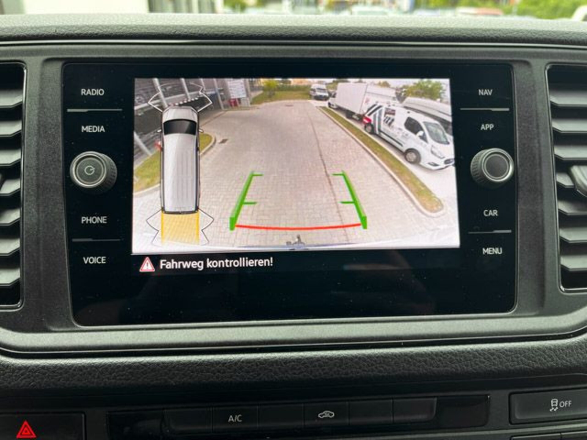 Volkswagen Crafter Kasten mittlerer Radstand