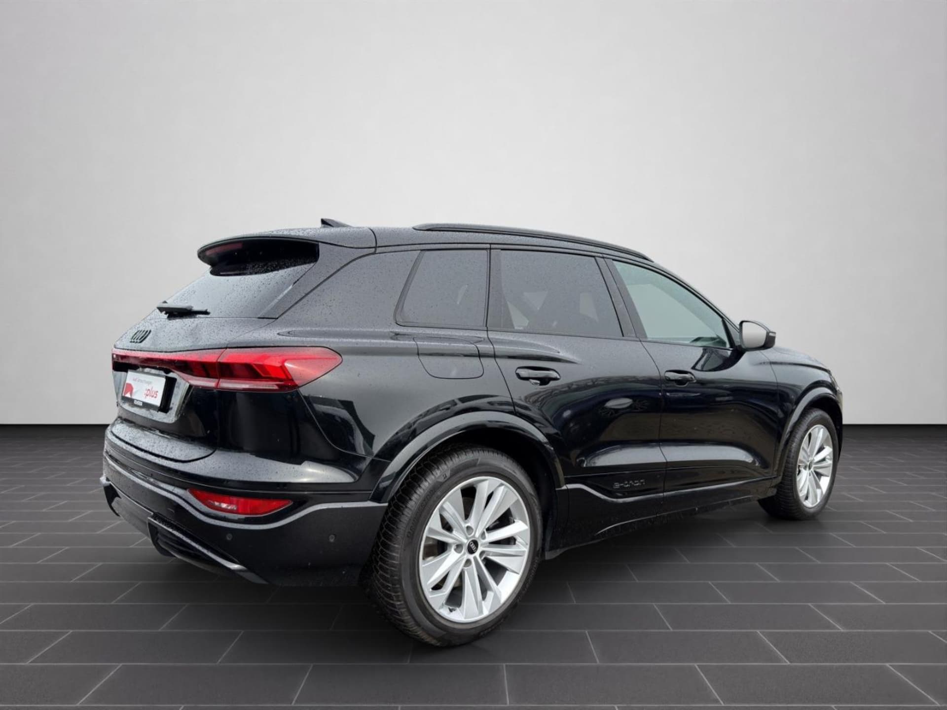Audi SQ6 SUV e-tron
