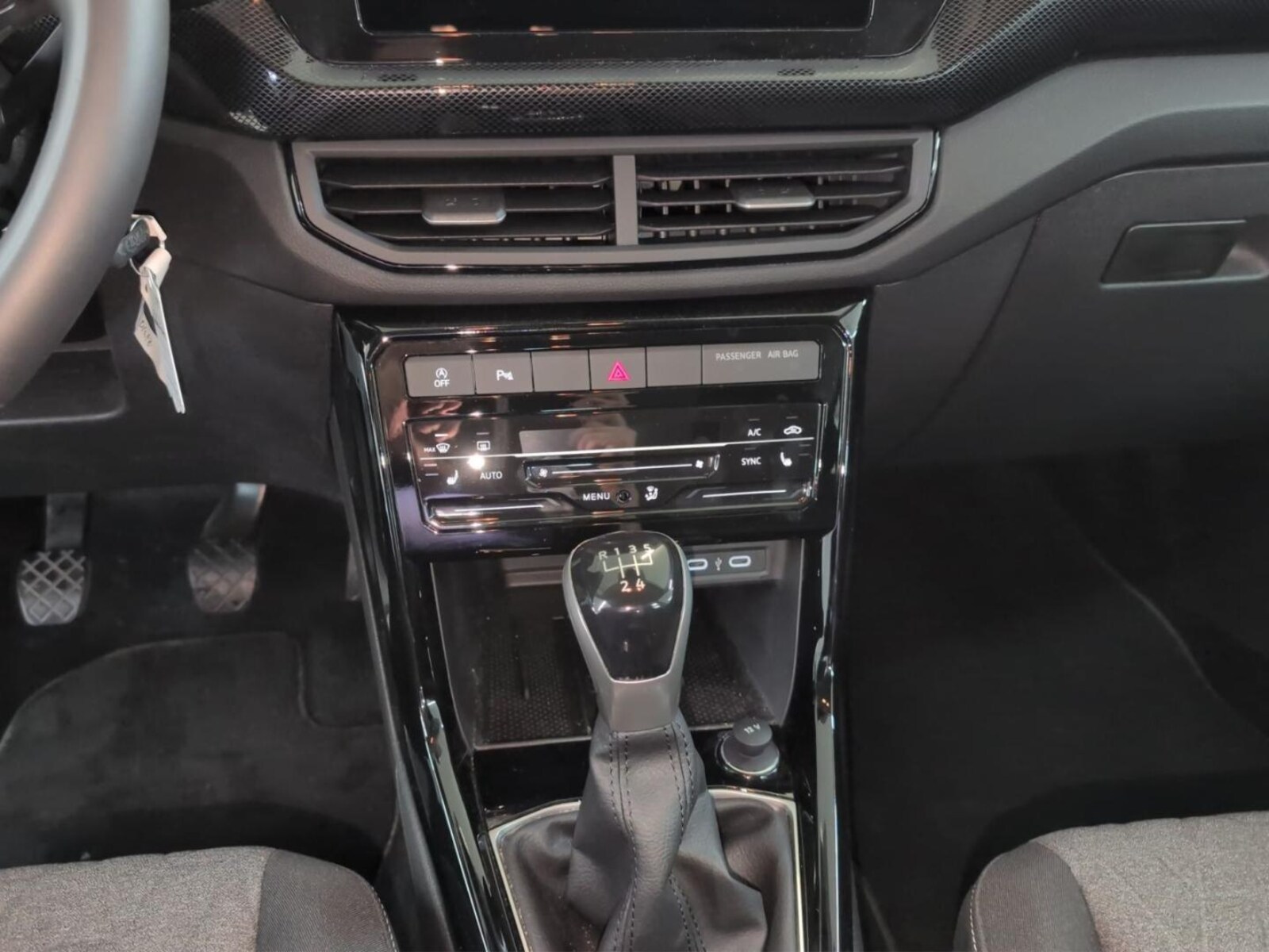 Volkswagen T-Cross – Bild 11
