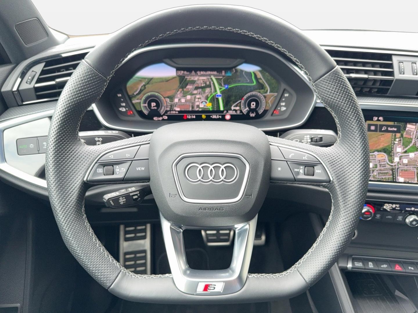 Image about Audi Q3 TFSI e S line 45 TFSI e S tronic