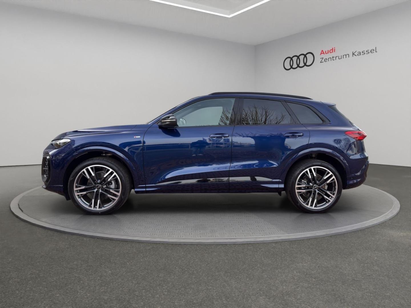 Bild über Audi Q5 SUV TFSI 150 kW S tronic - für weitere Informationen kontaktieren Sie den Audi Partner