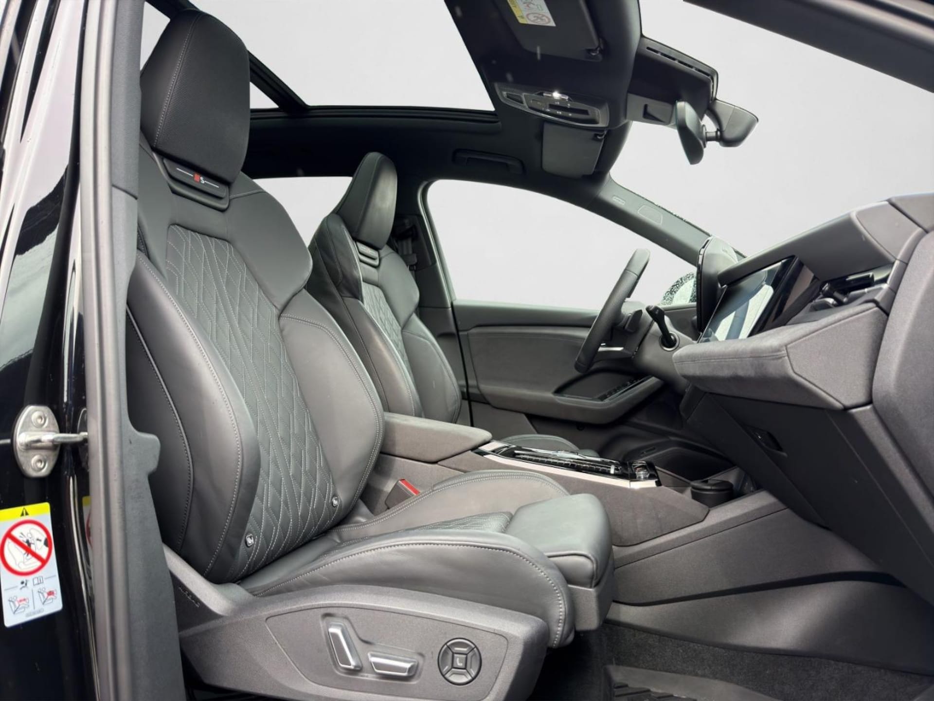 Audi SQ6 SUV e-tron