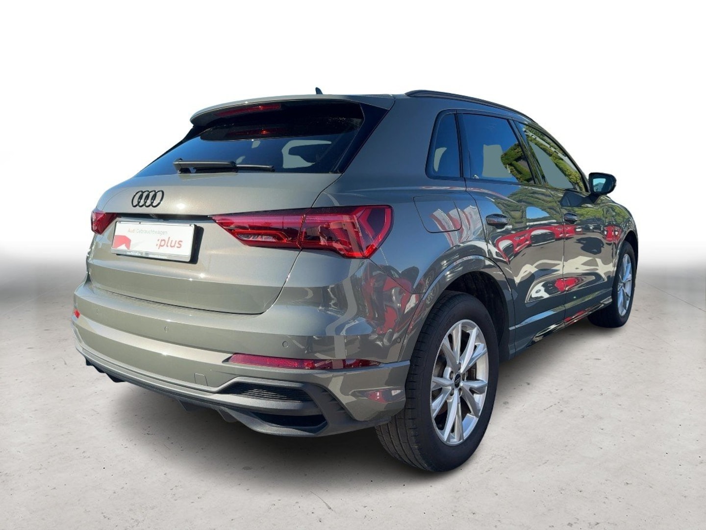Bild über Audi Q3 S line 35 TFSI S tronic - für weitere Informationen kontaktieren Sie den Audi Partner