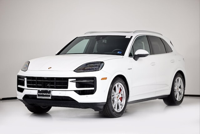 Photo of 2025 Porsche Cayenne E-Hybrid Coupe
