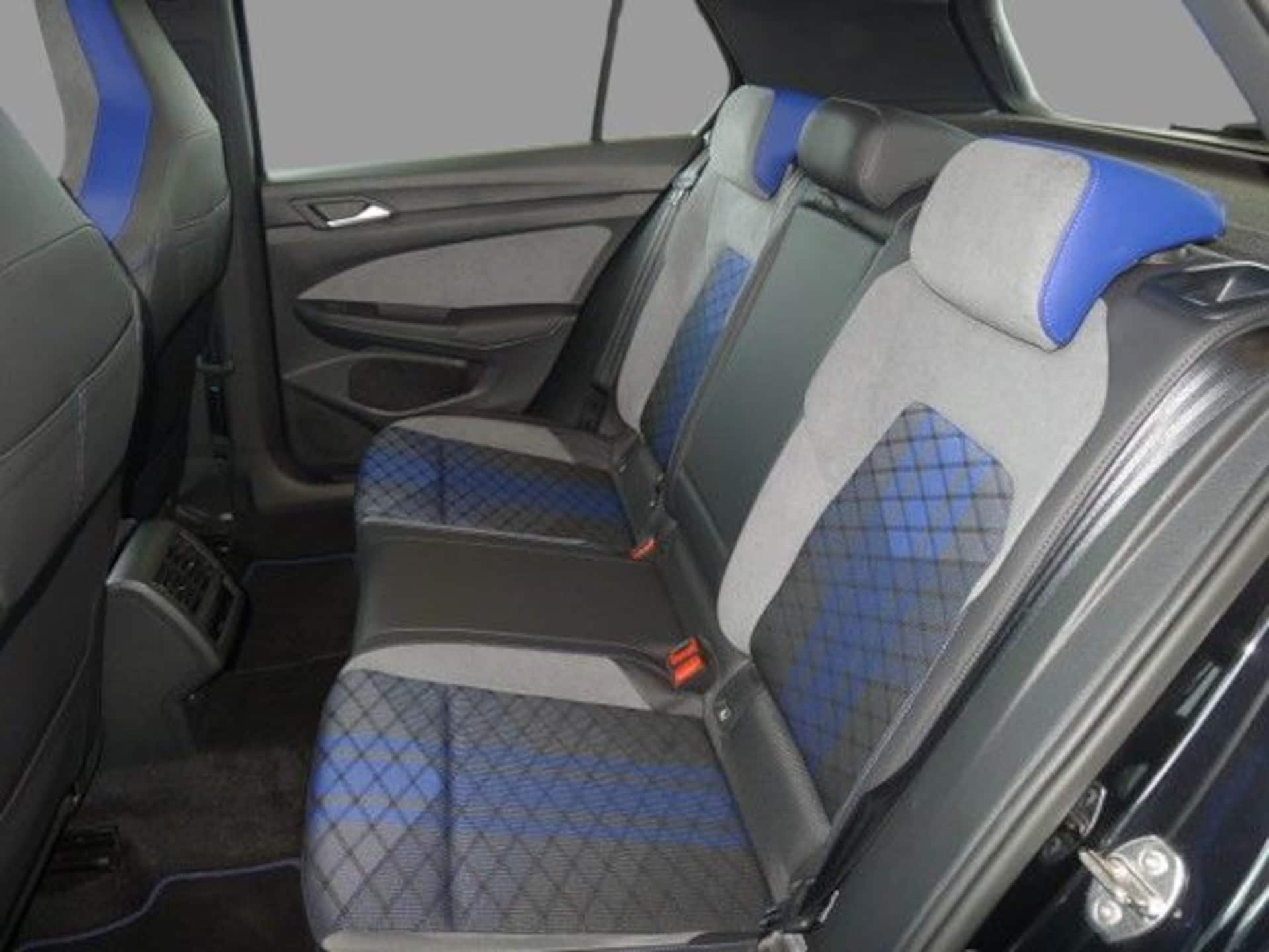 Volkswagen Golf R