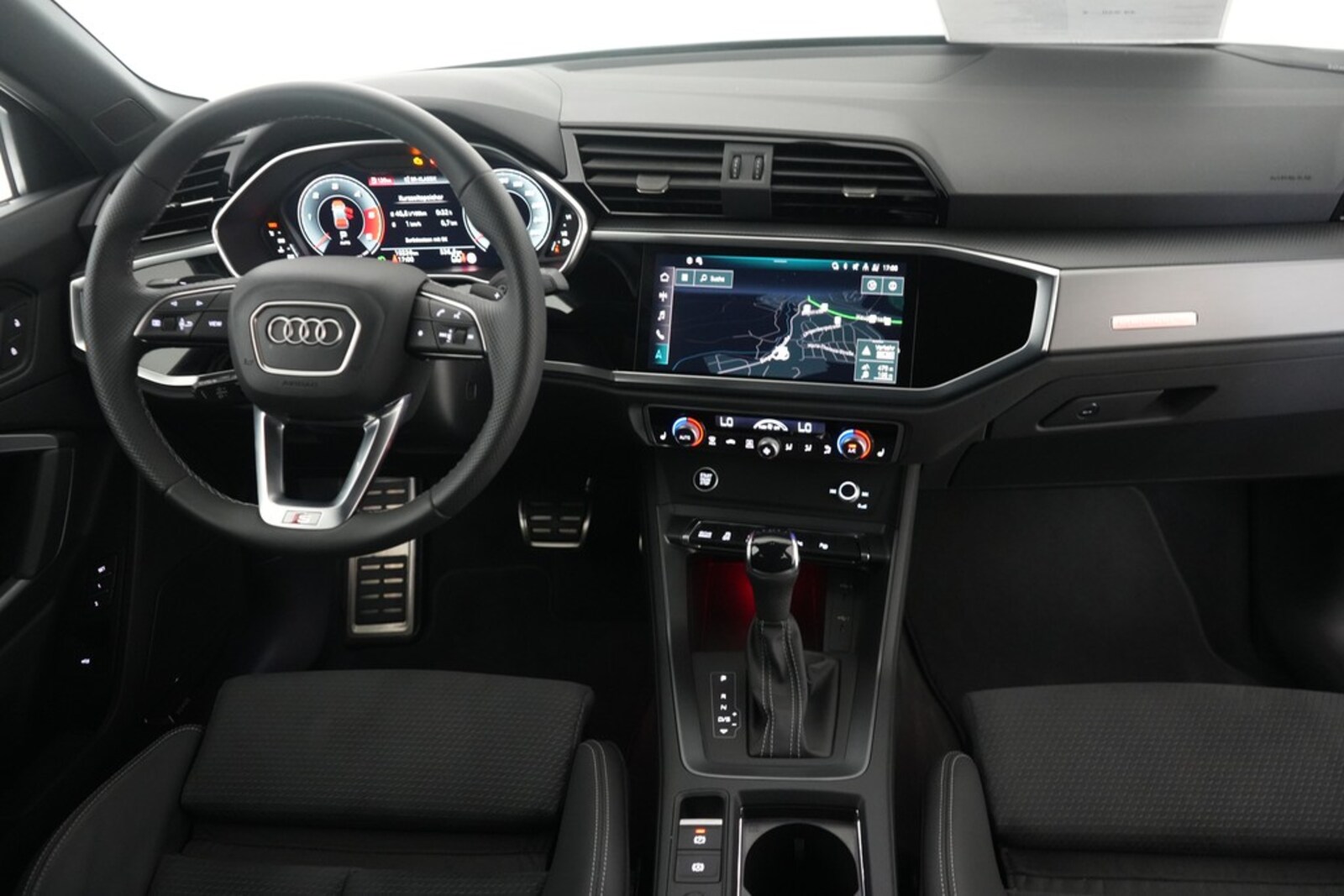 Audi Q3 – Bild 12