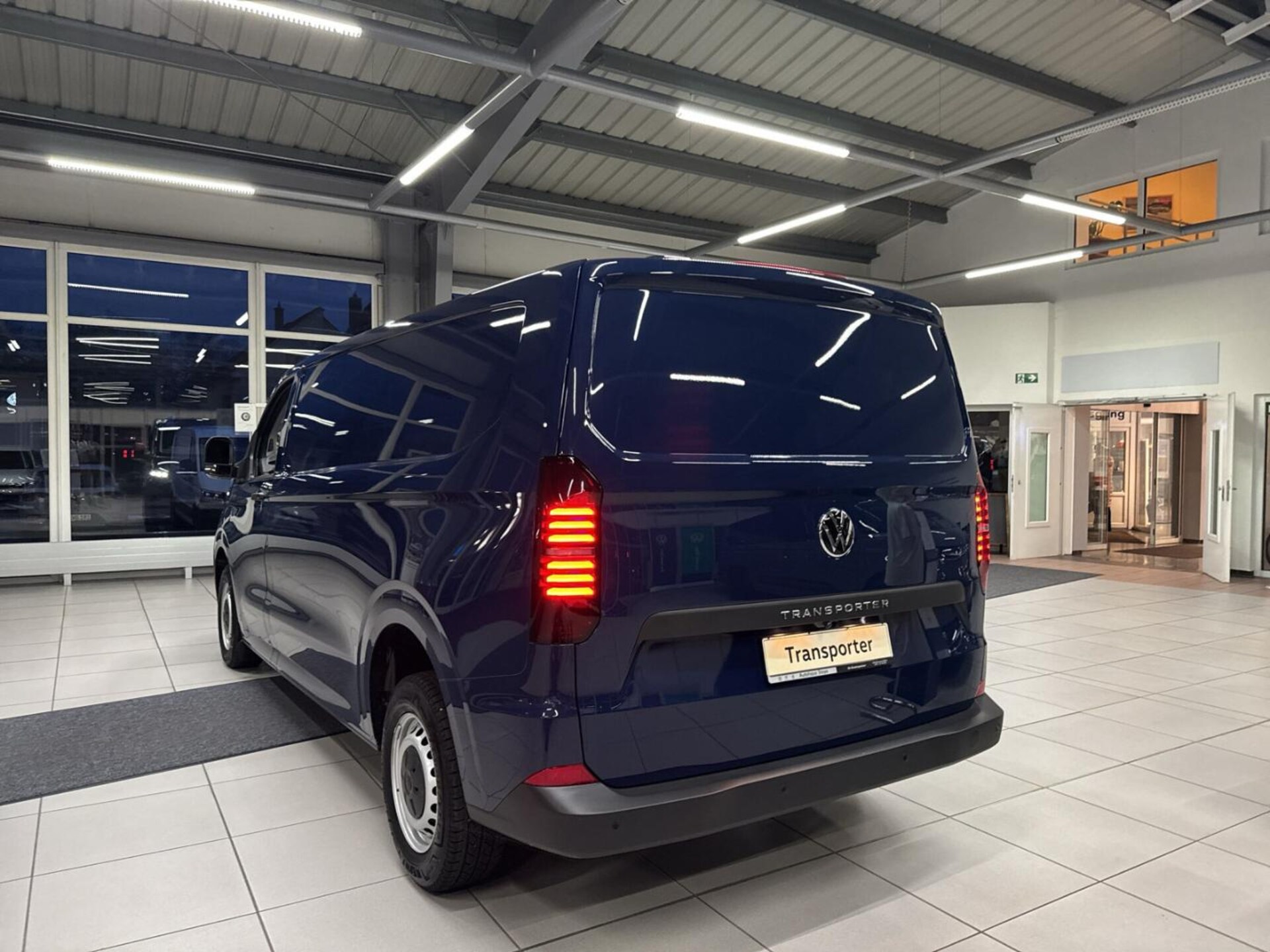 Volkswagen Transporter Kasten langer Radstand