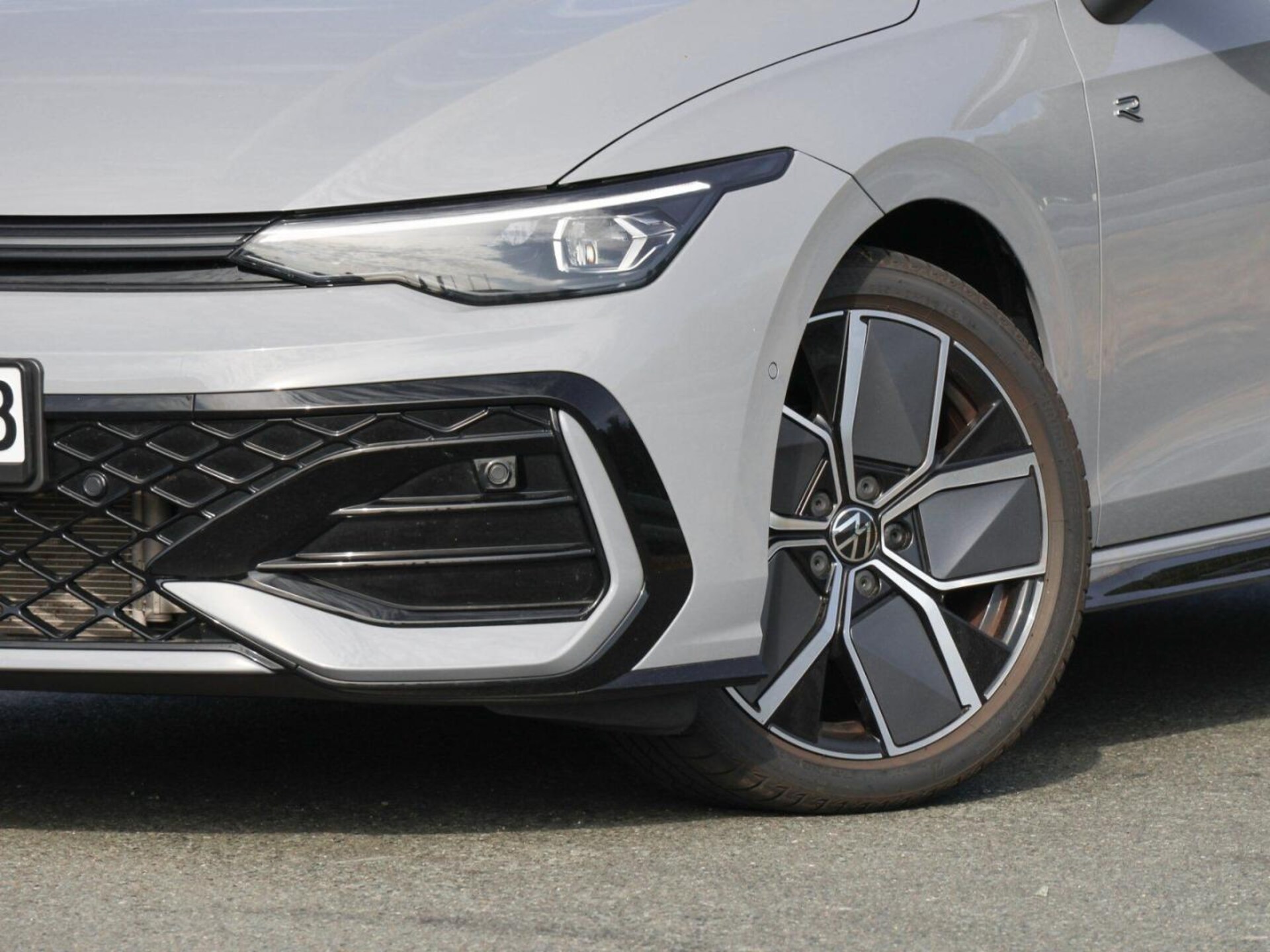Volkswagen Golf R-Line