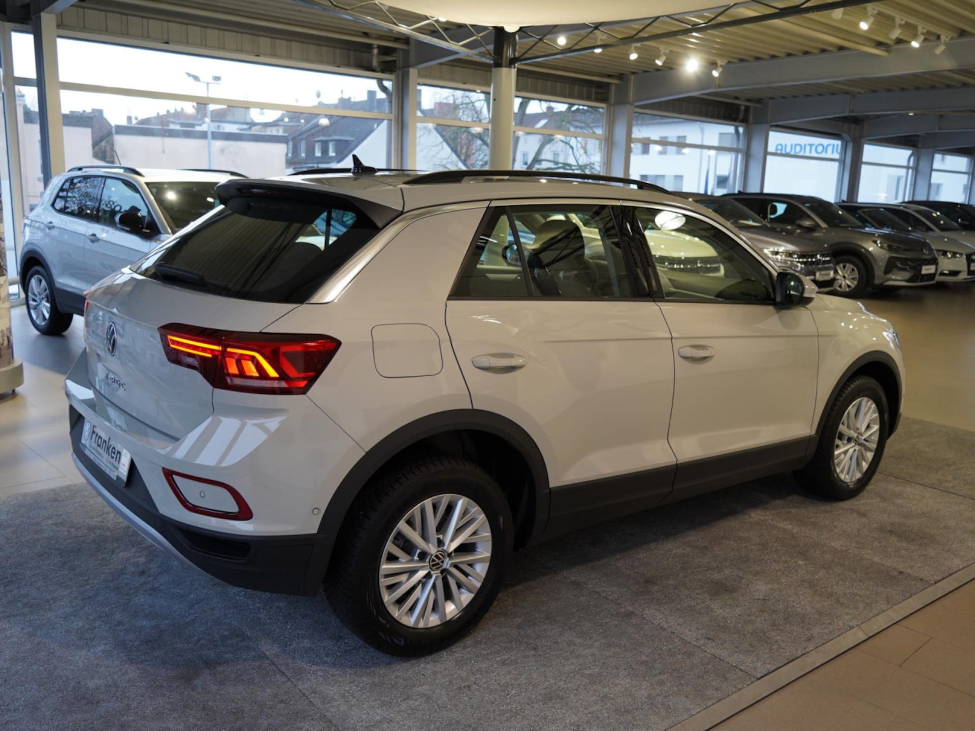 Volkswagen T-Roc Life