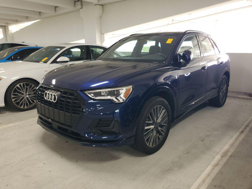 2023 Audi Q3 40 TFSI Premium quattro's photo