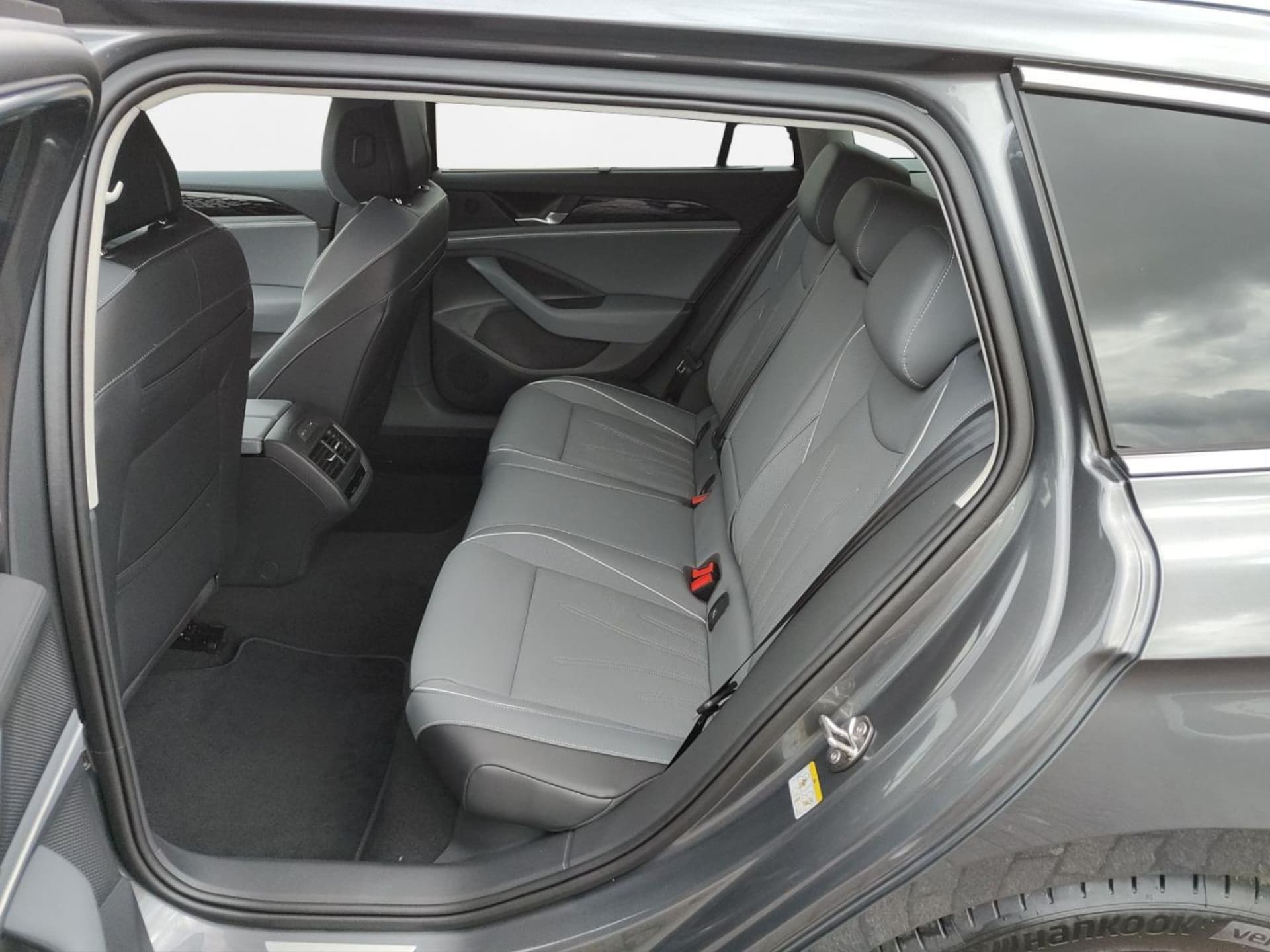 Volkswagen Passat Elegance