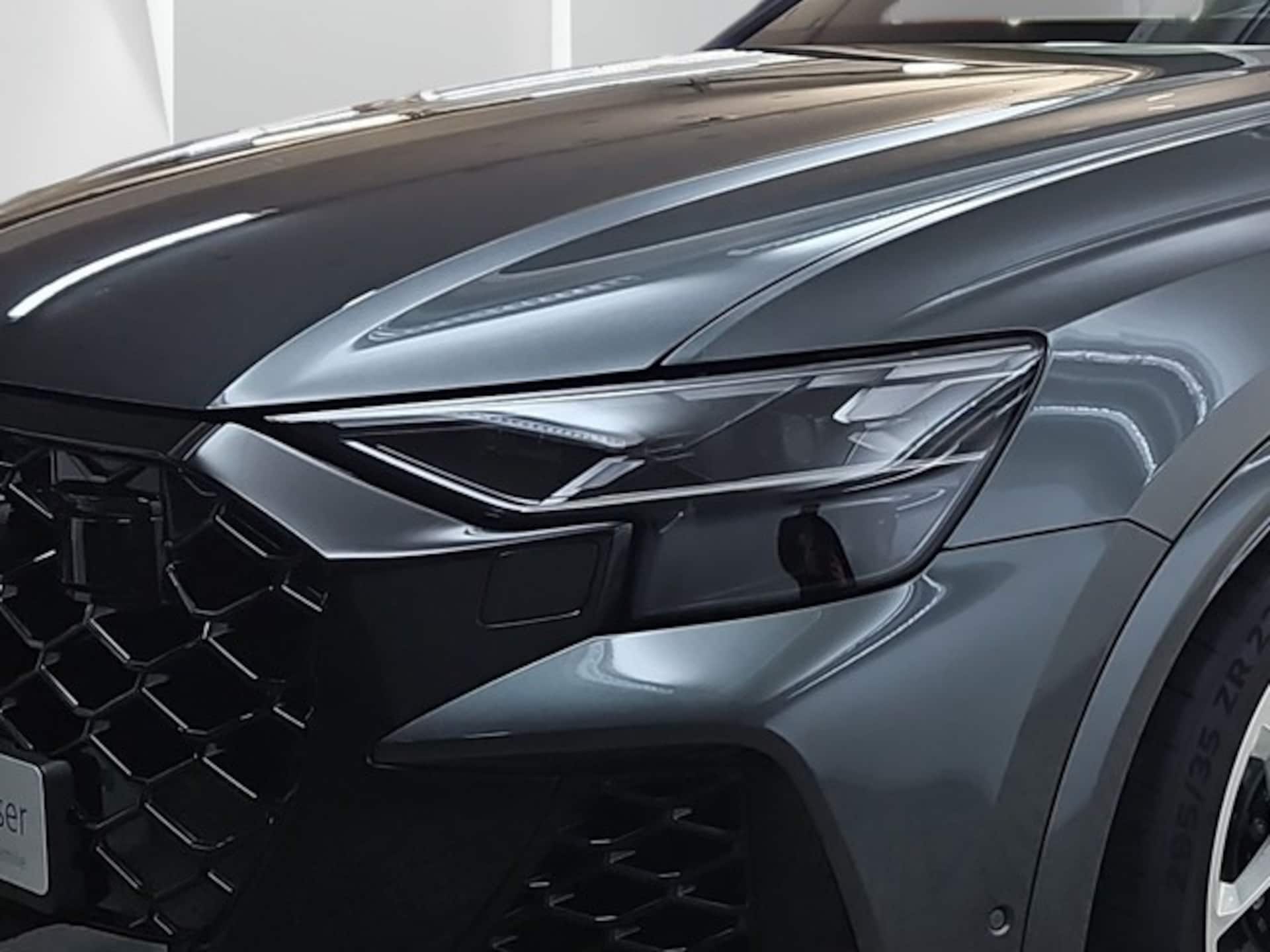 Audi RS Q8 SUV performance