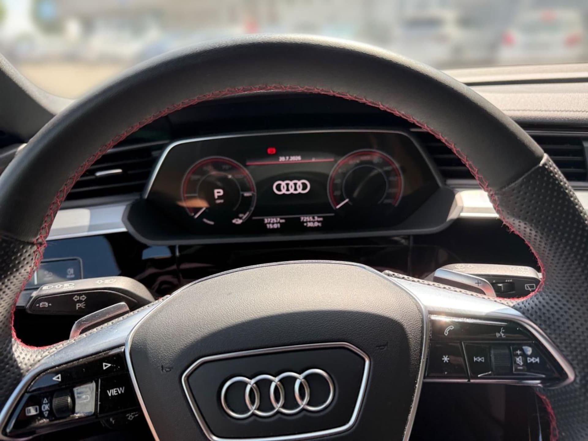 Audi Q8 e-tron S line