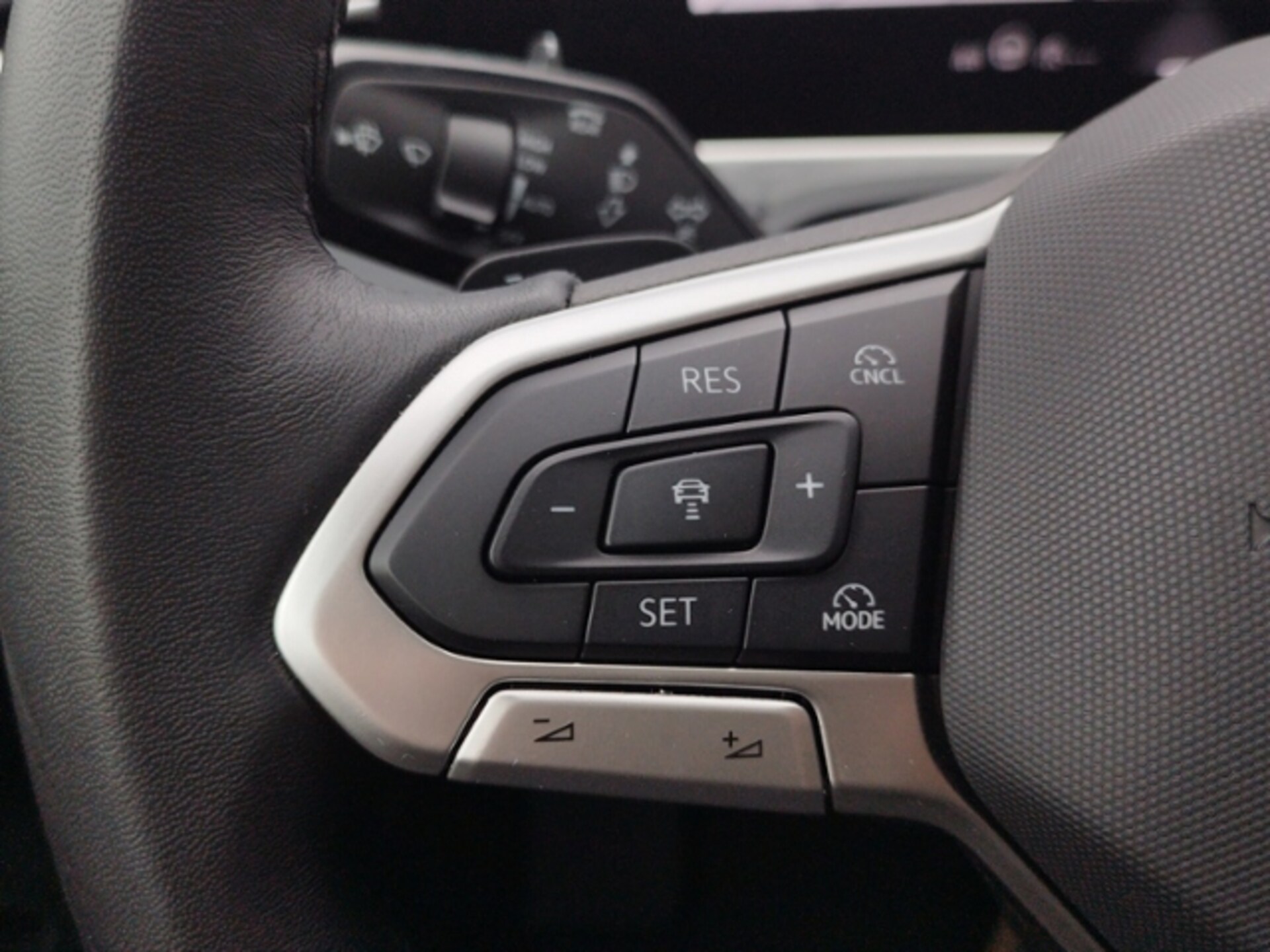 Volkswagen Passat Elegance