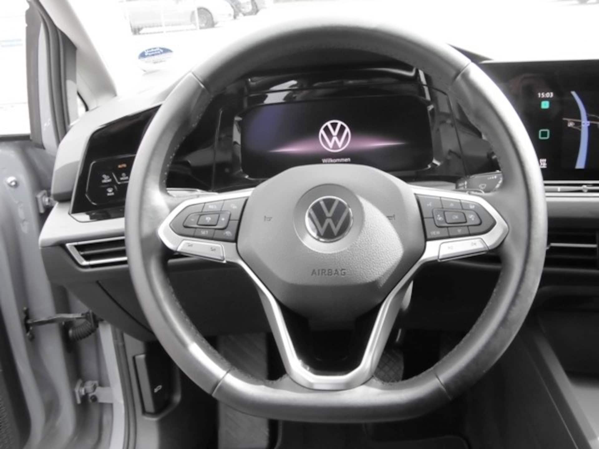 Volkswagen Golf Style