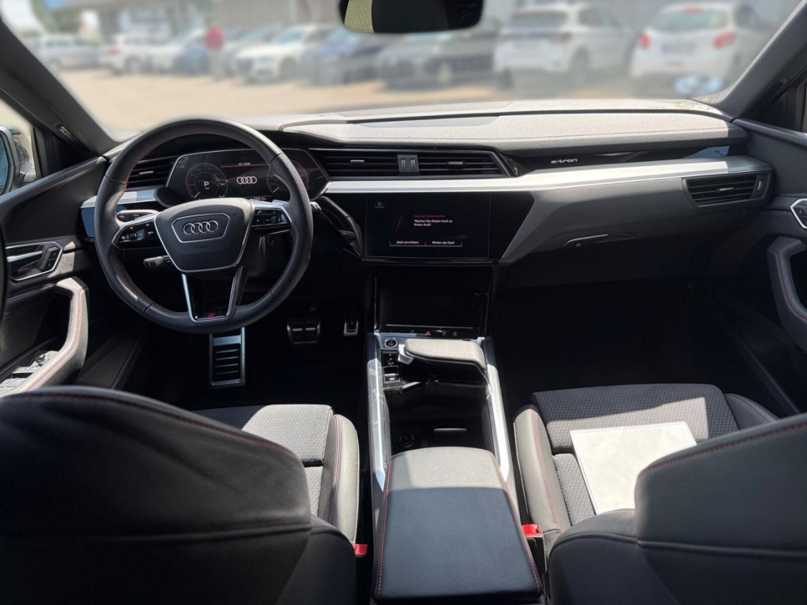 Audi Q8 e-tron – Bild 17