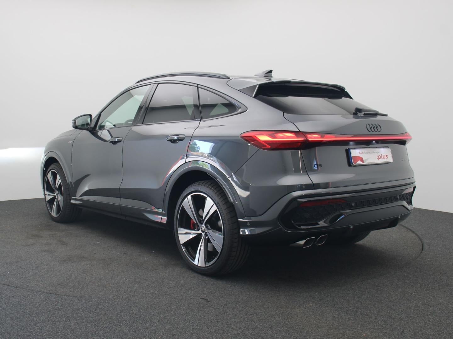 Bild über Audi Q5 Sportback TDI quattro 220 kW S tronic - für weitere Informationen kontaktieren Sie den Audi Partner