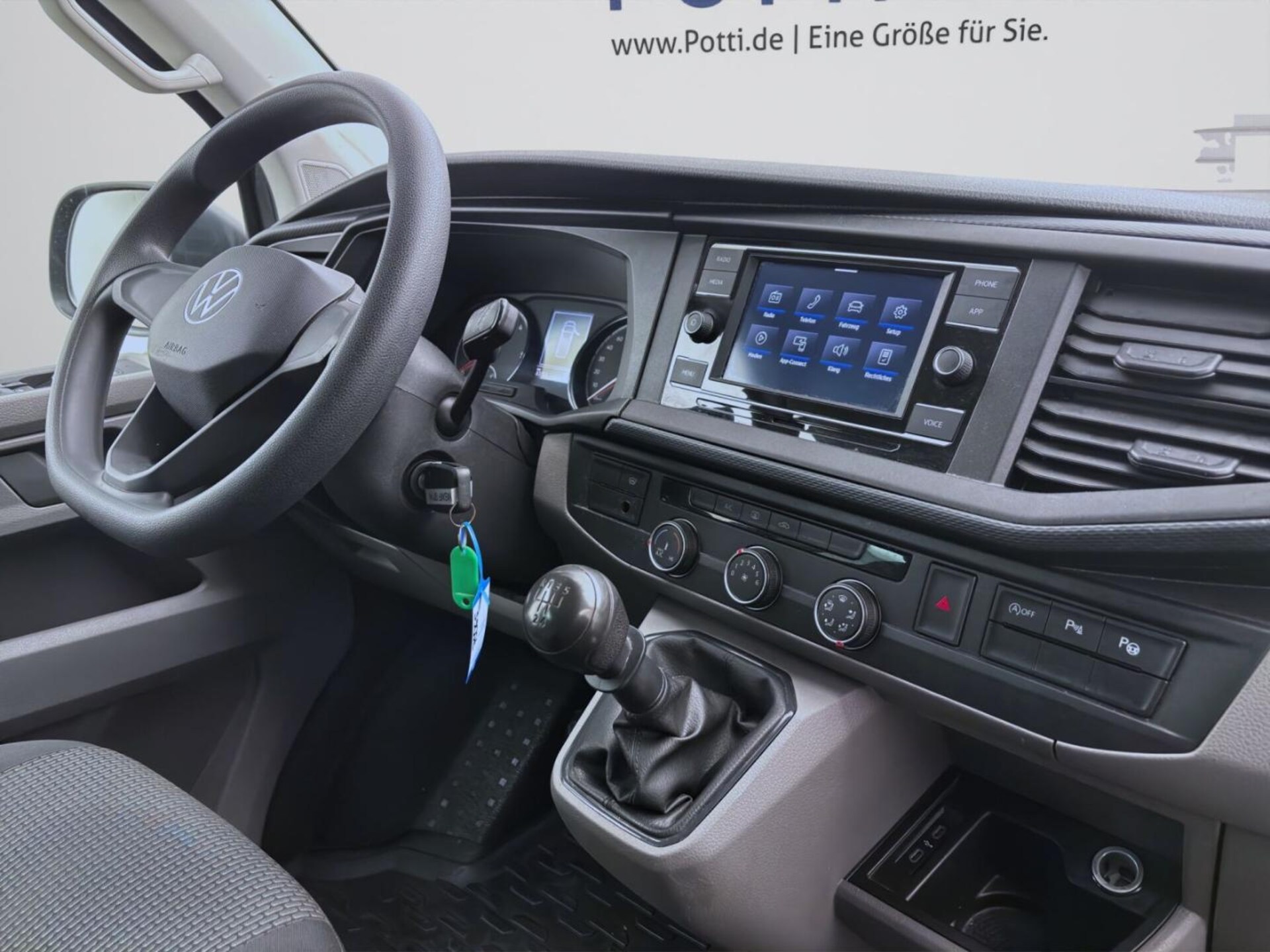 Volkswagen T6.1 Transporter Kombi kurzer Radstand
