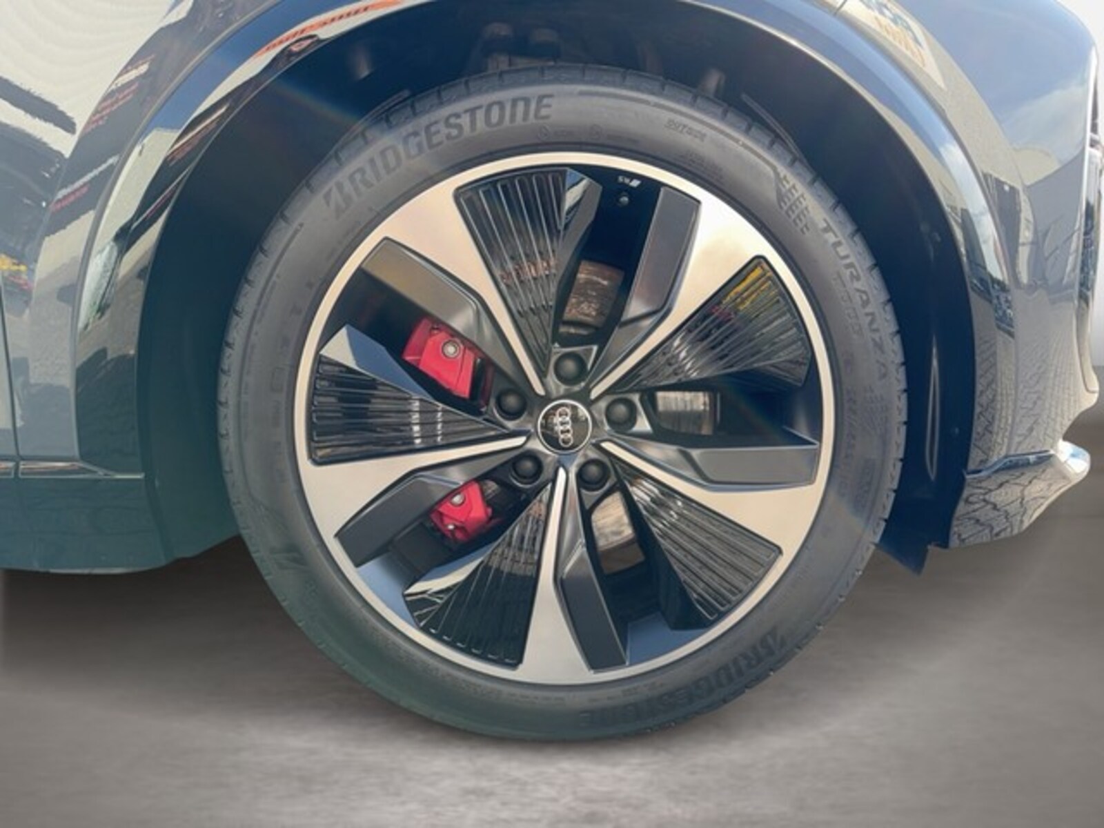 Audi SQ6 e-tron – Bild 8
