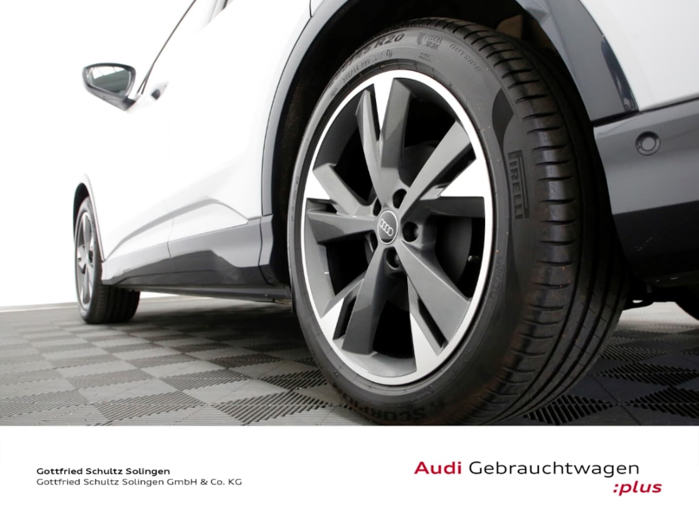 Bild über Audi Q4 e-tron 40 e-tron - für weitere Informationen kontaktieren Sie den Audi Partner