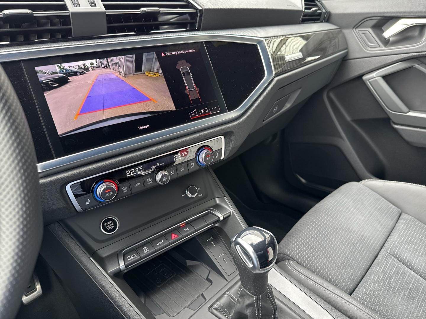 Image about Audi Q3 TFSI e S line 45 TFSI e S tronic