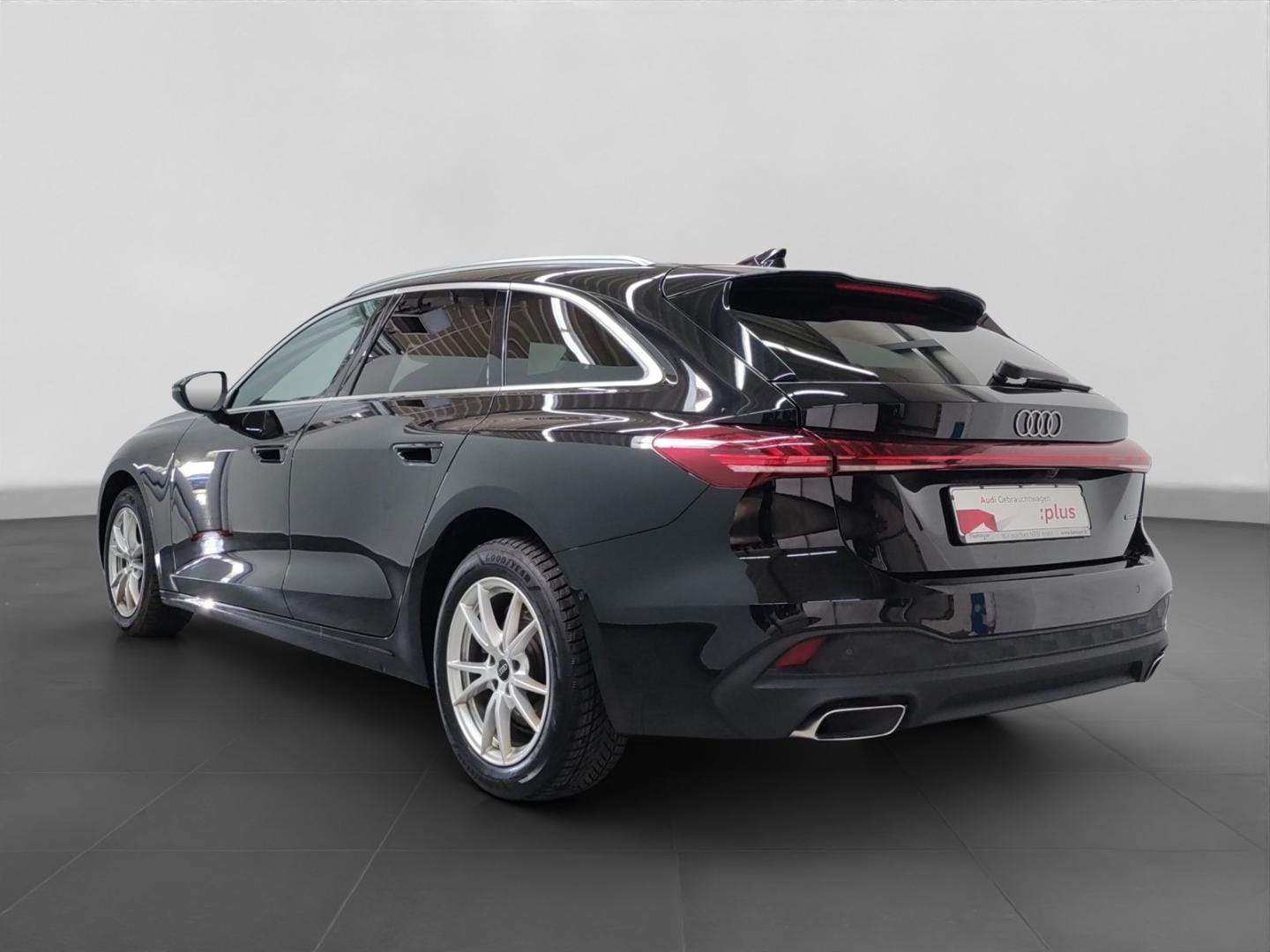 Bild über Audi A5 Avant TFSI quattro S tronic - für weitere Informationen kontaktieren Sie den Audi Partner