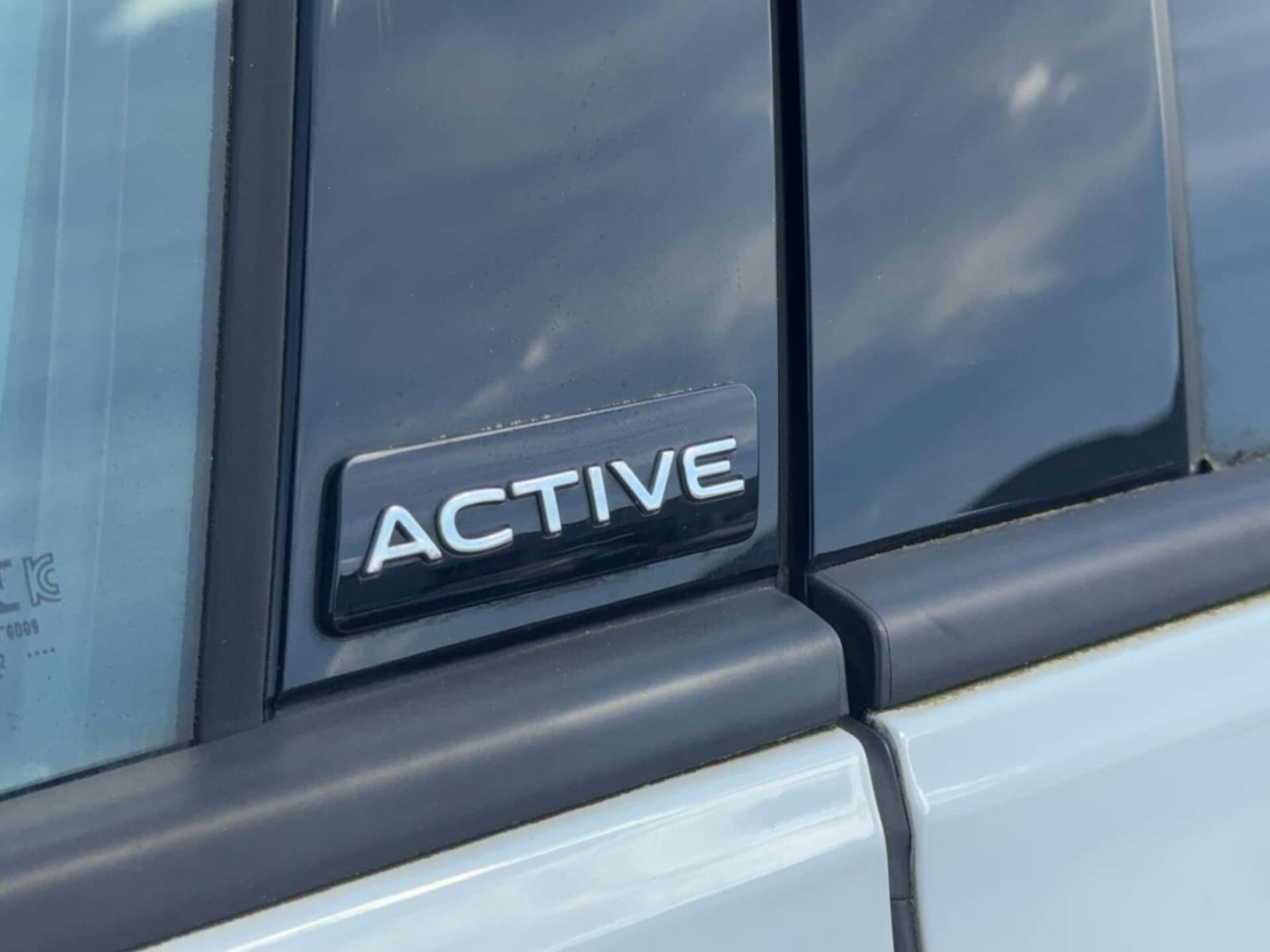 Volkswagen Golf Active