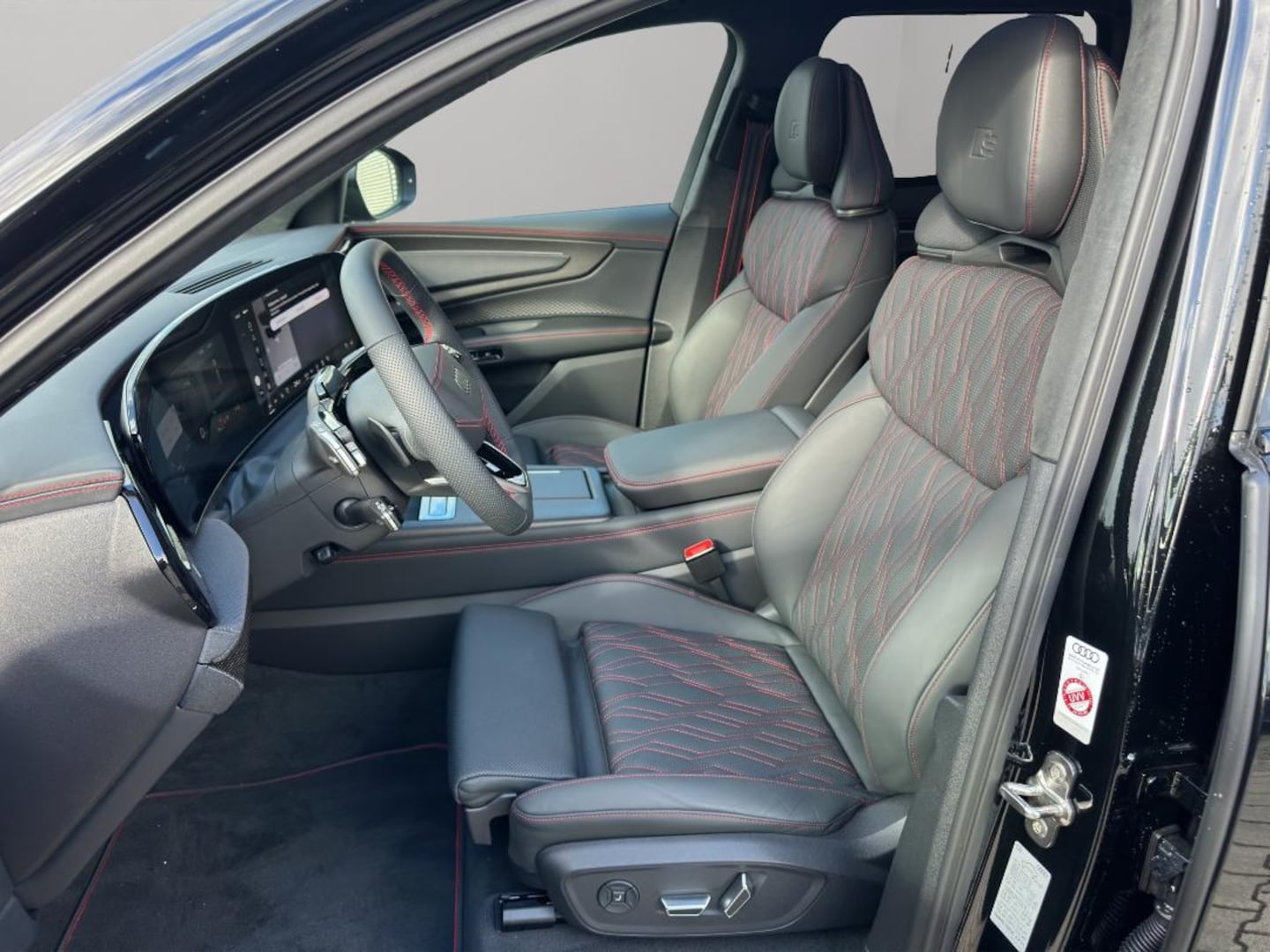Bild über Audi Q7 SUV TDI quattro 220 kW tiptronic - für weitere Informationen kontaktieren Sie den Audi Partner