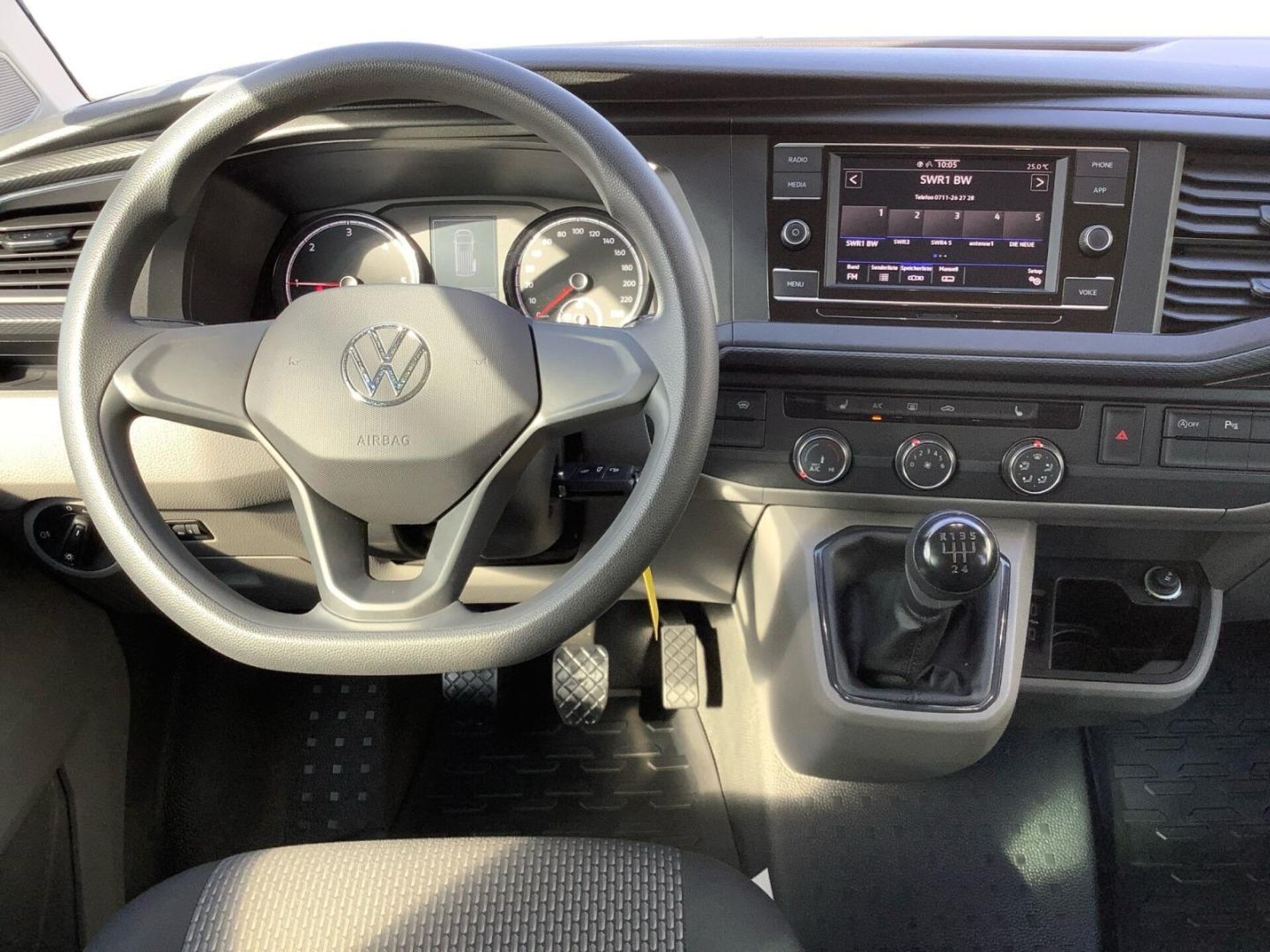 Volkswagen T6.1 Transporter Kombi kurzer Radstand
