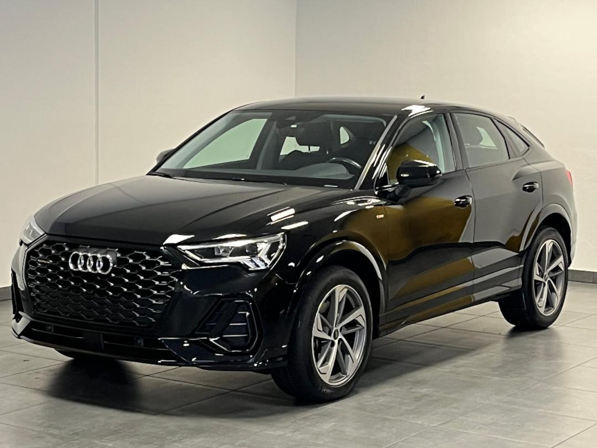 Audi Q3 Sportback S line
