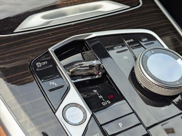 2023 BMW X7