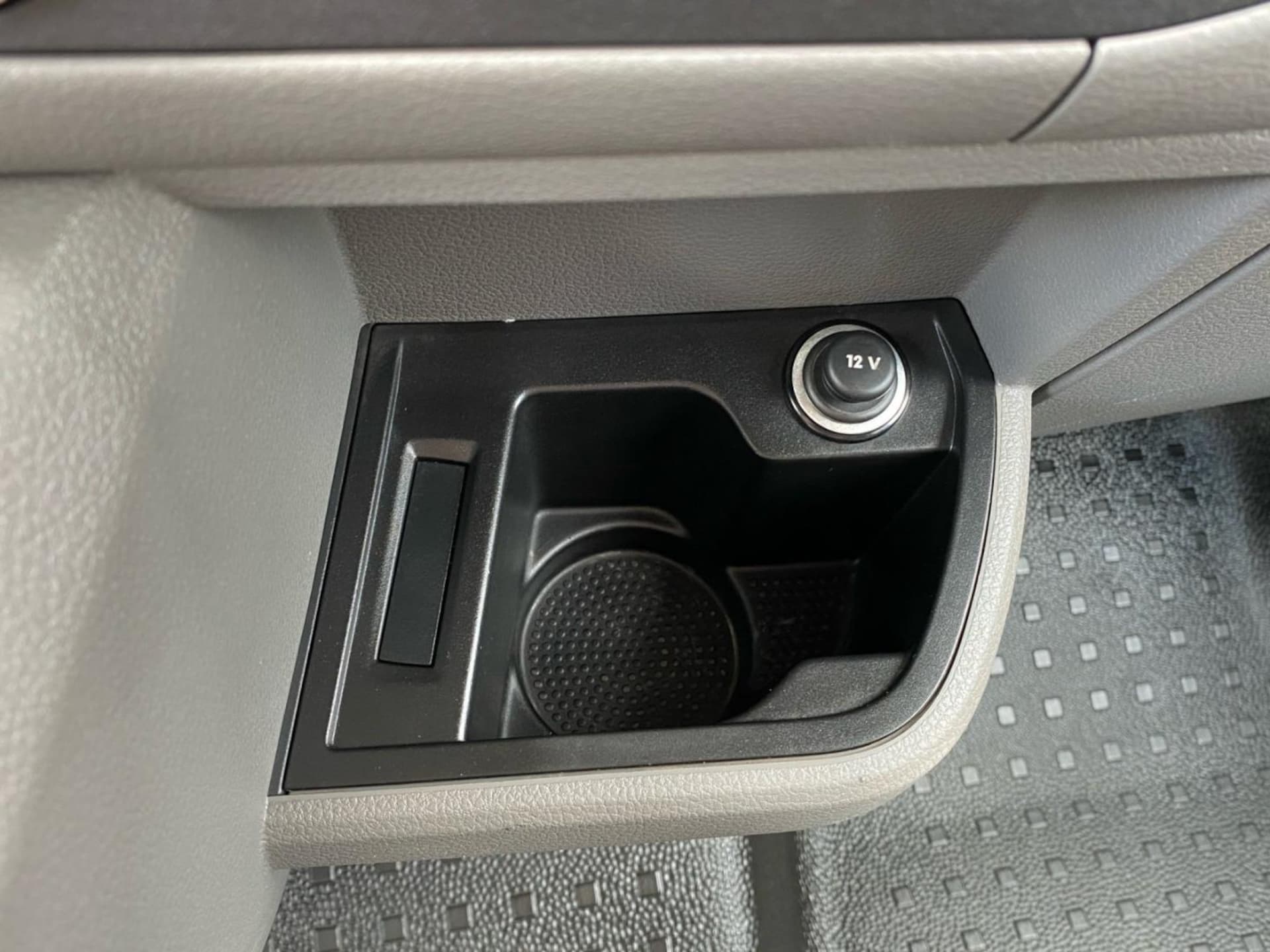 Volkswagen T6.1 Transporter Pritschenwagen Doppelkabine