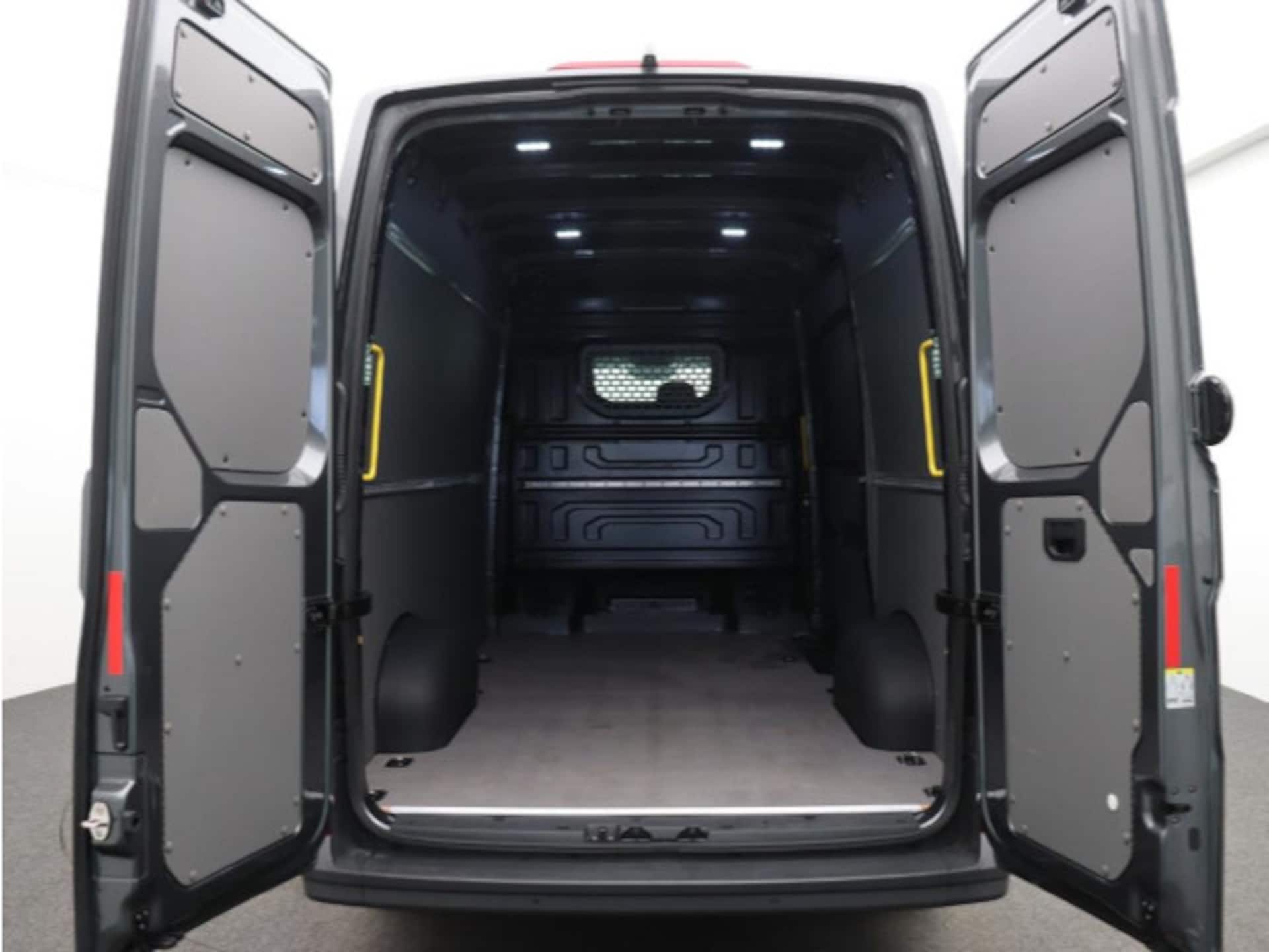 Volkswagen Crafter Kasten mittlerer Radstand