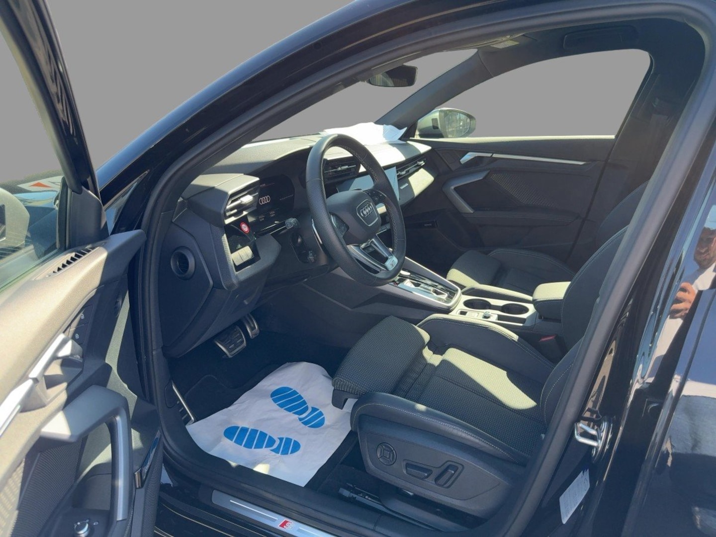 Bild über Audi S3 Sportback S3 Sportback TFSI 245(333) kW(PS) S tronic - für weitere Informationen kontaktieren Sie den Audi Partner