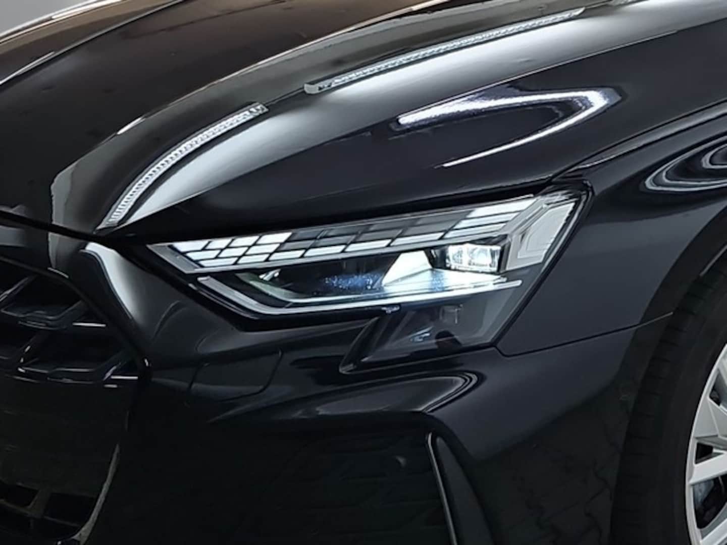 Bild über Audi A3 Sportback S line 35 TFSI S tronic - für weitere Informationen kontaktieren Sie den Audi Partner