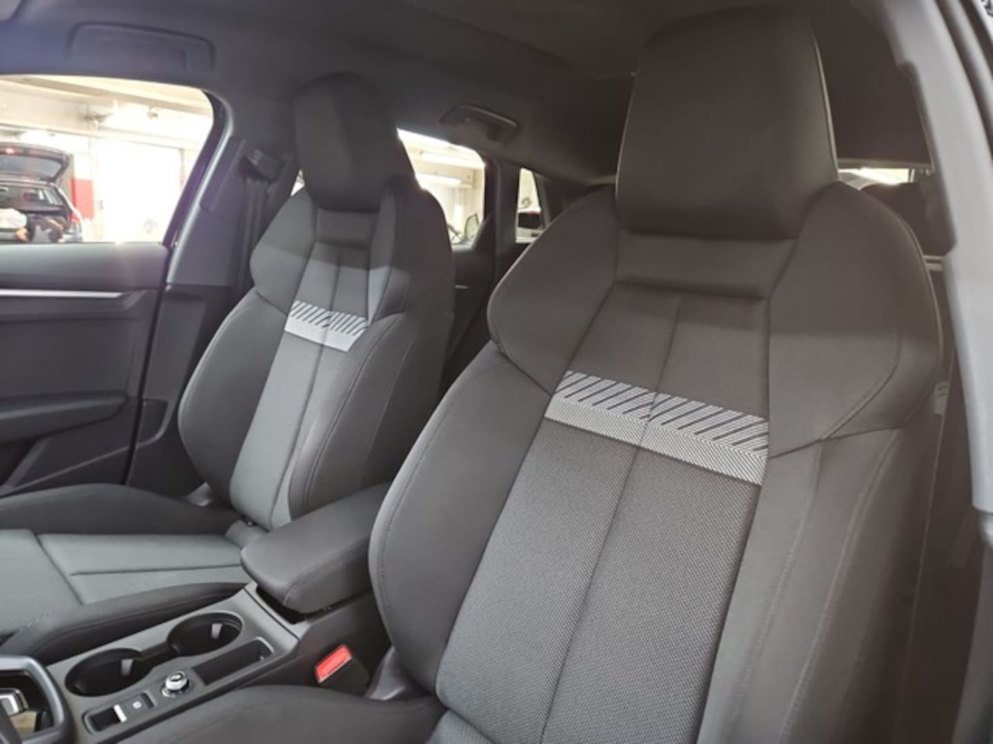 Bild über Audi A3 Sportback S line 35 TFSI S tronic - für weitere Informationen kontaktieren Sie den Audi Partner