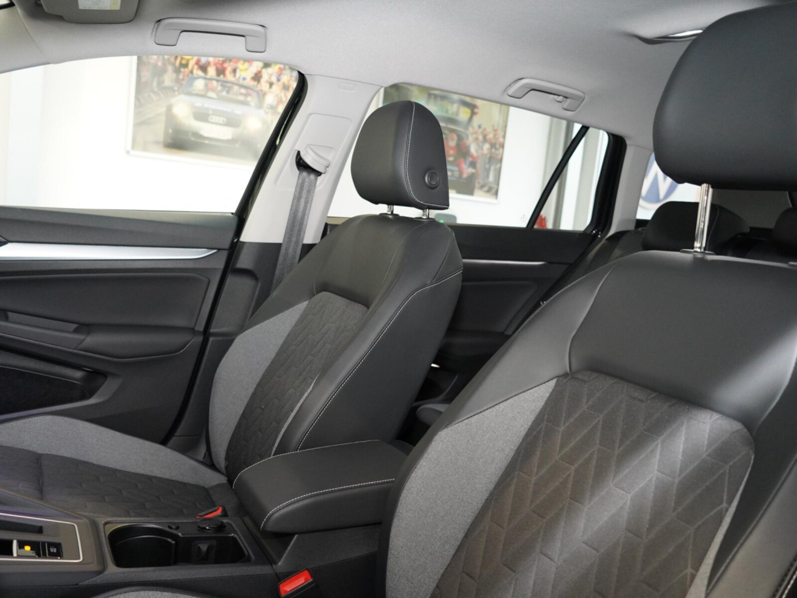 Volkswagen Golf Variant – Bild 9