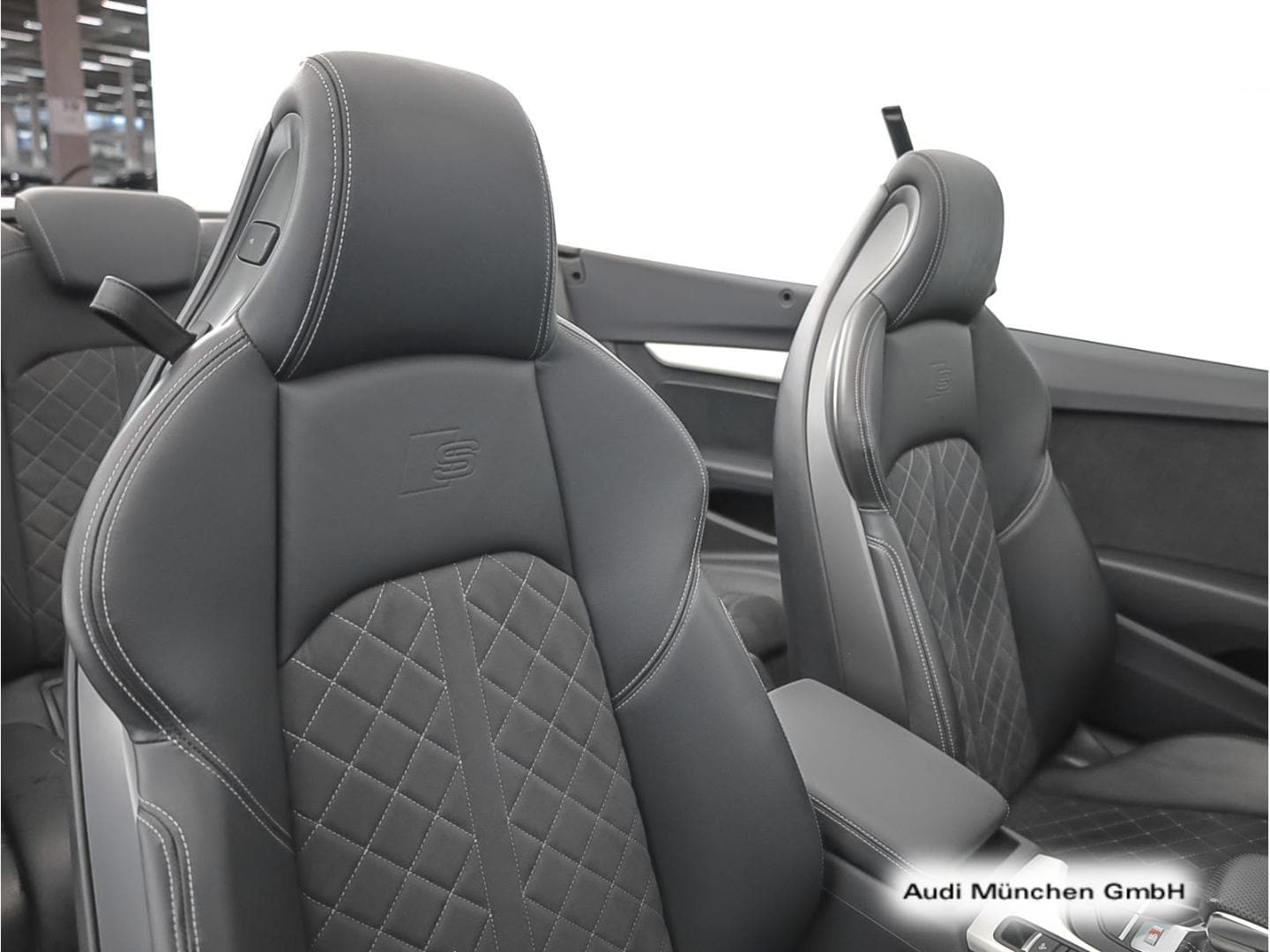 Bild über Audi S5 Cabriolet TFSI quattro tiptronic - für weitere Informationen kontaktieren Sie den Audi Partner