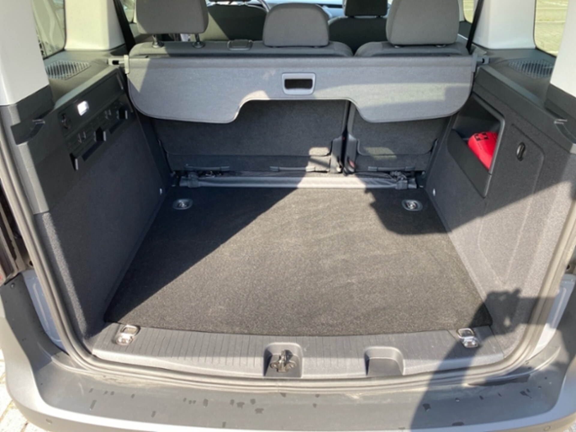 Volkswagen Caddy Basis-Modell