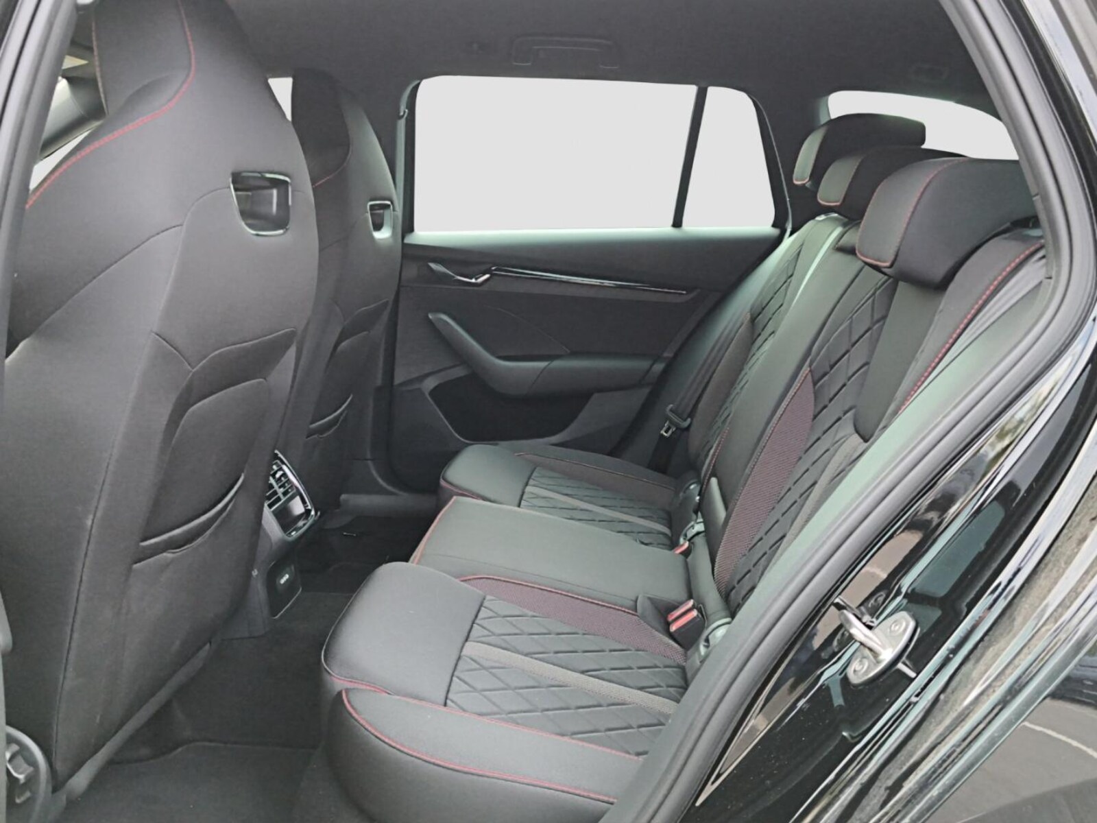 Škoda Octavia Combi – Bild 16