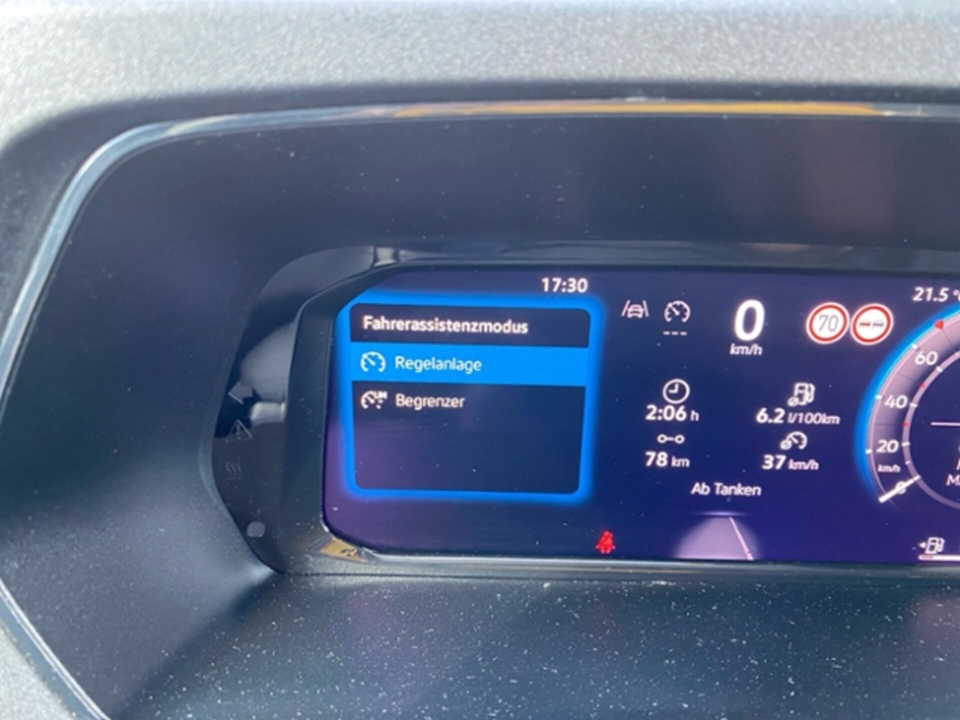 Volkswagen Caddy Basis-Modell