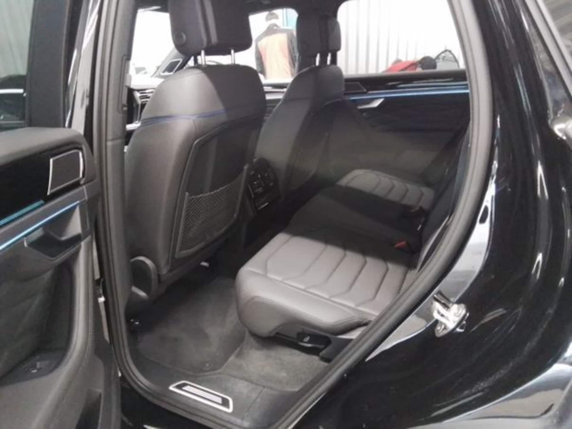Volkswagen Touareg R