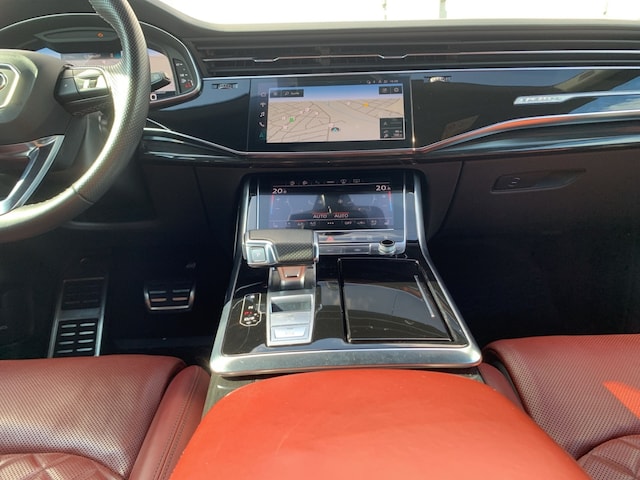 Audi SQ8