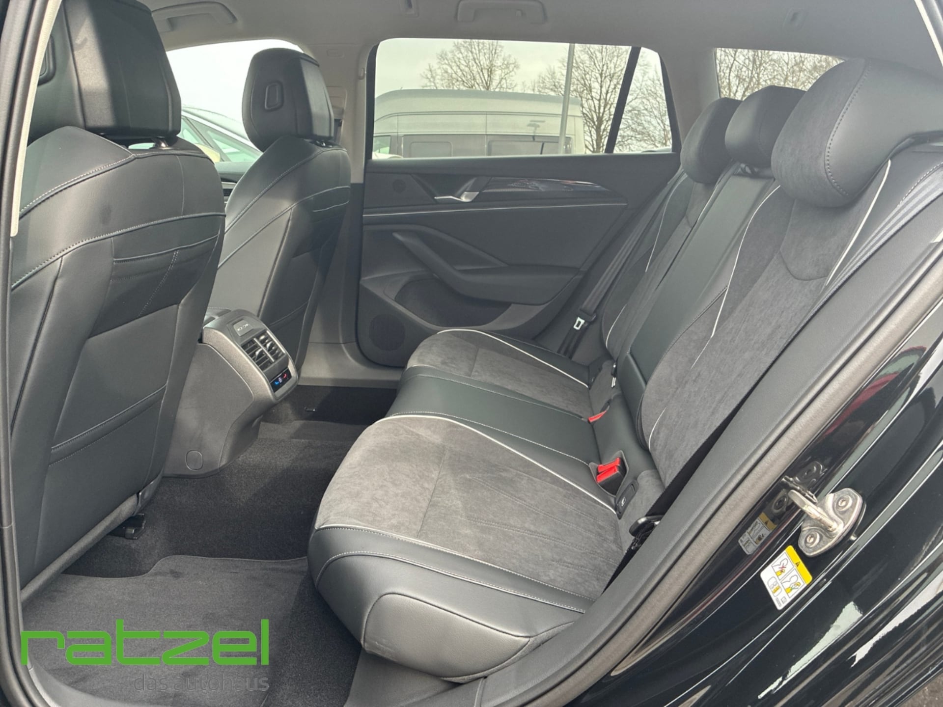 Volkswagen Passat Business