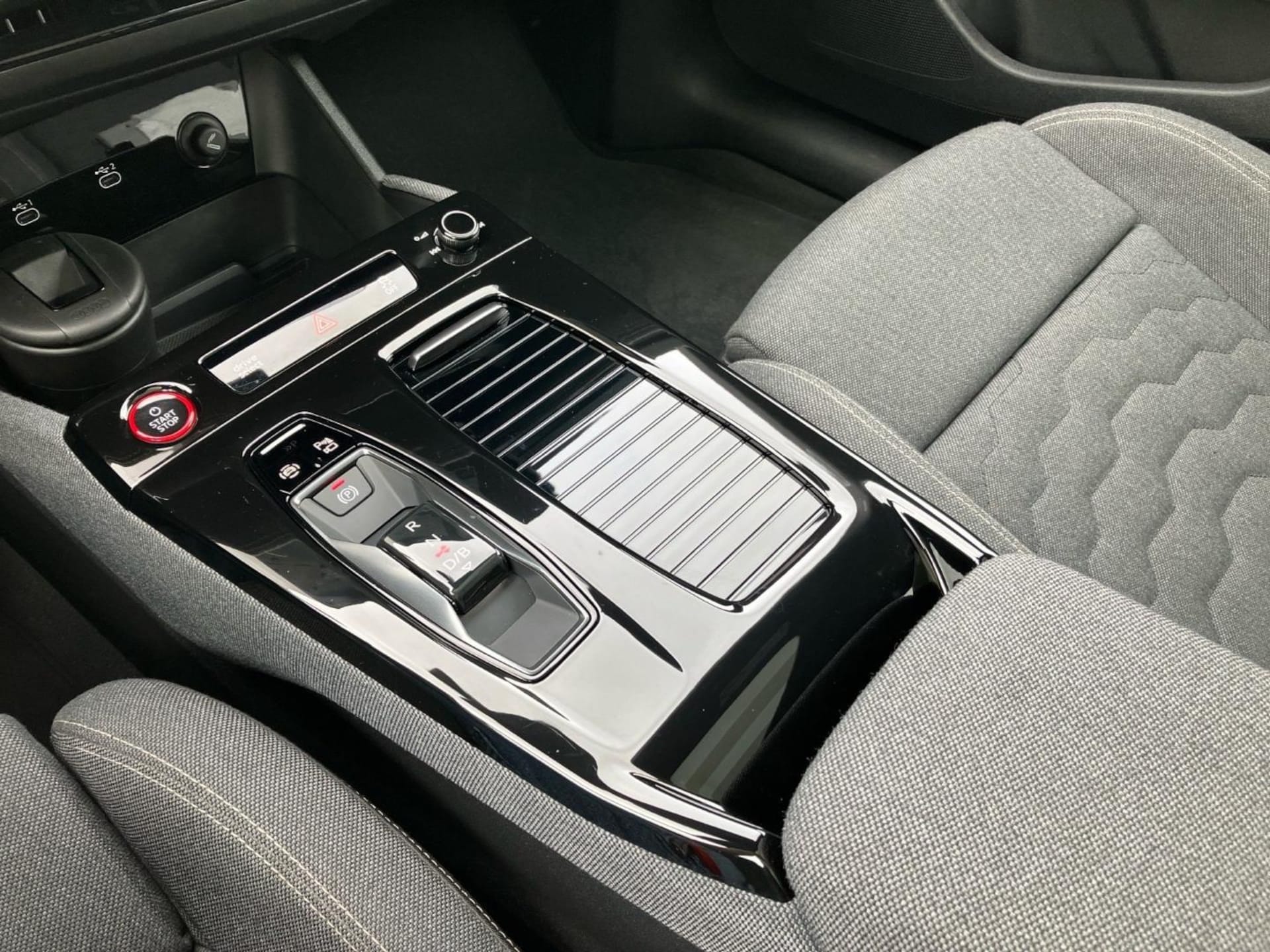 Audi A6 Avant e-tron edition one