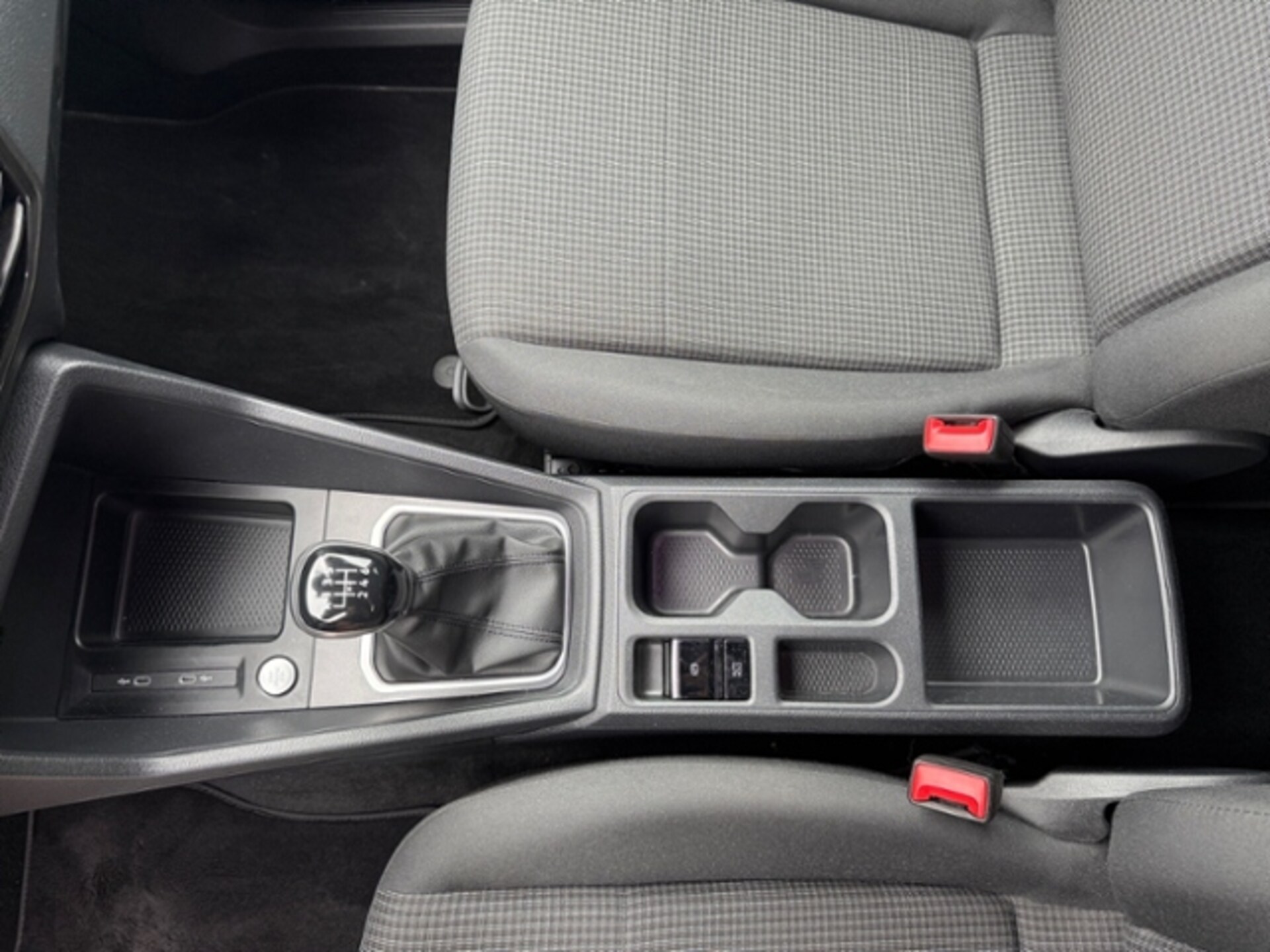 Volkswagen Caddy Basis-Modell