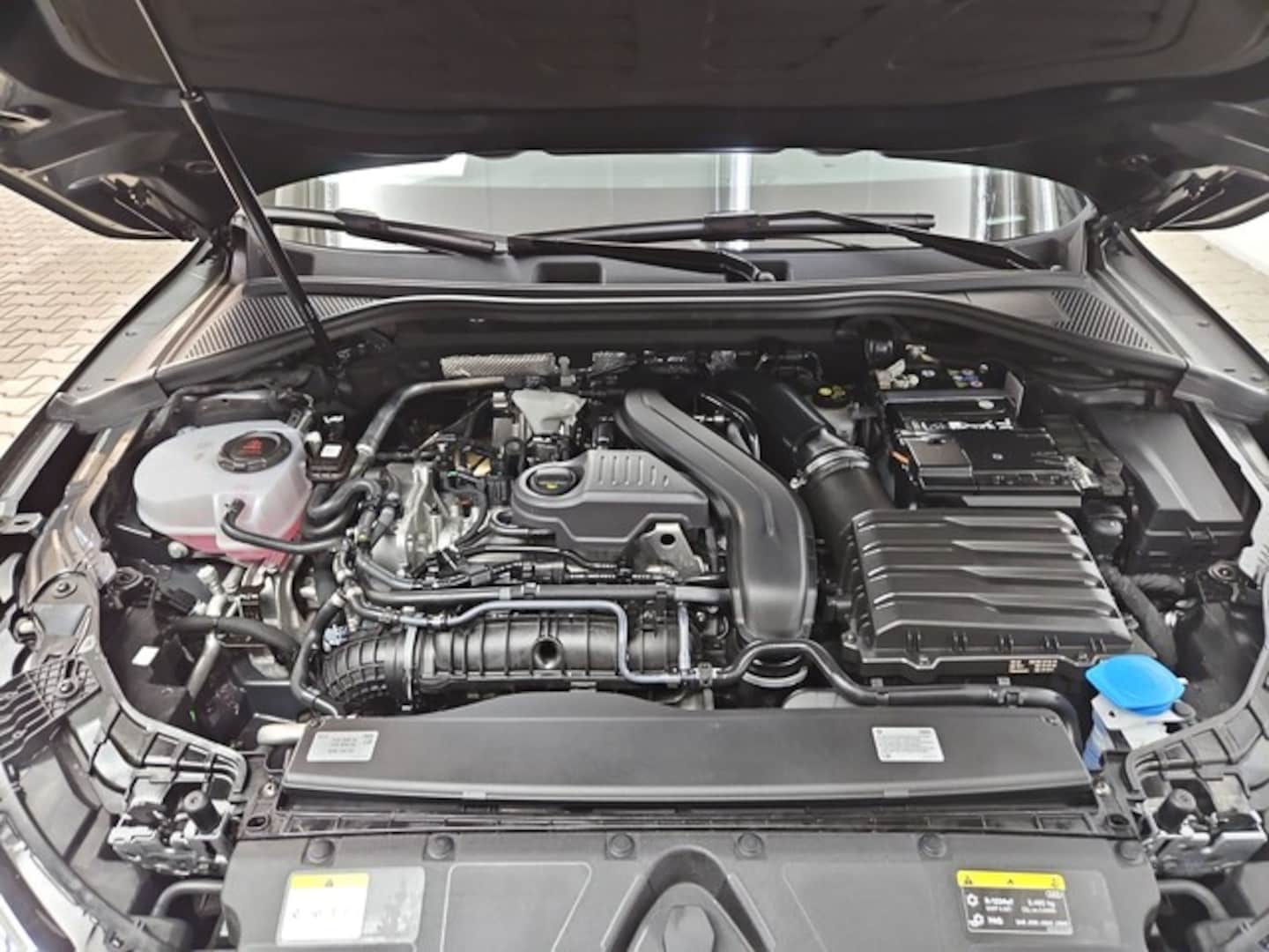 Bild über Audi A3 Sportback S line 35 TFSI S tronic - für weitere Informationen kontaktieren Sie den Audi Partner