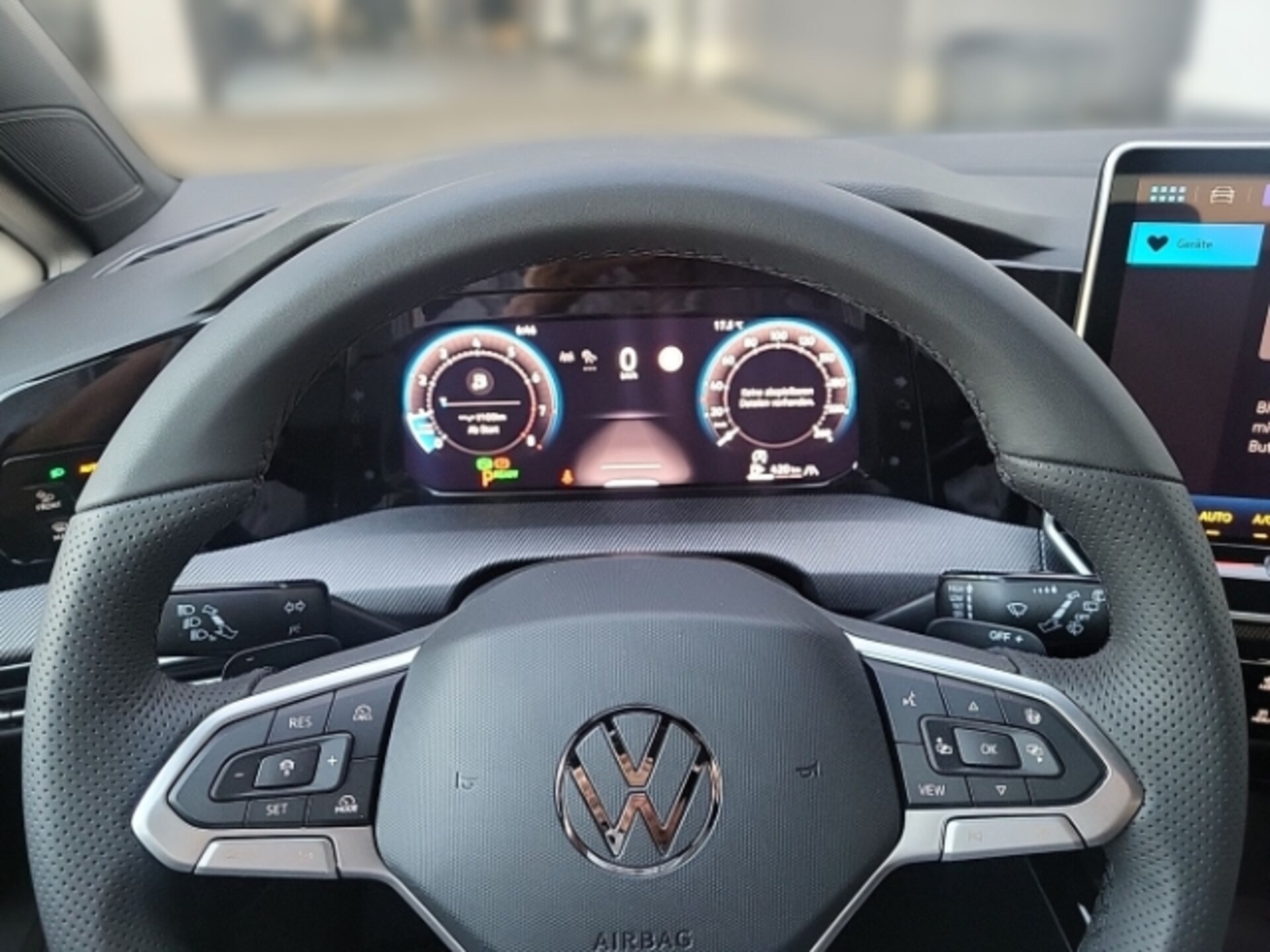 Volkswagen Golf Variant R-Line