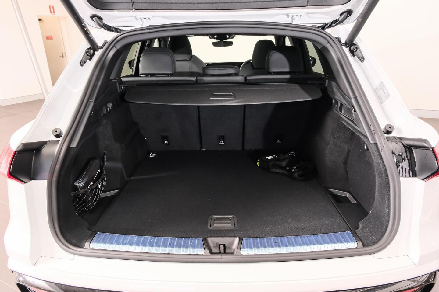 Image about Audi Q5 SUV TDI quattro 150 kW sport