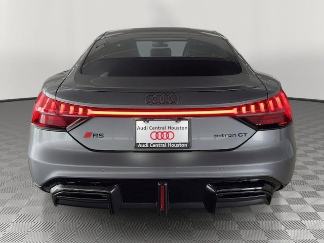 2026 Audi RS e-tron GT Performance Base - Photo 10